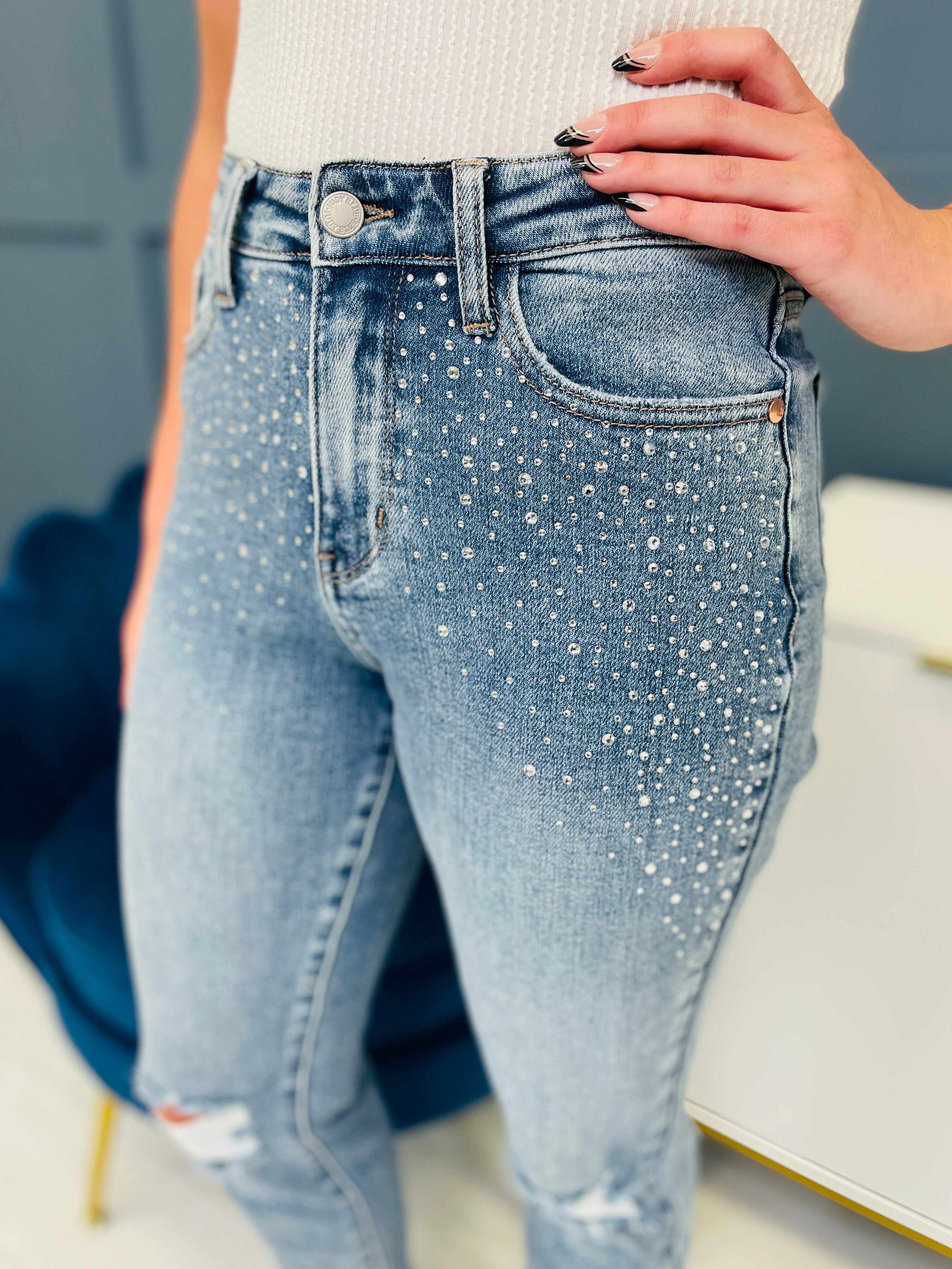REG/CURVY Shine Bright Like a Diamond Rhinestone Straight Jeans