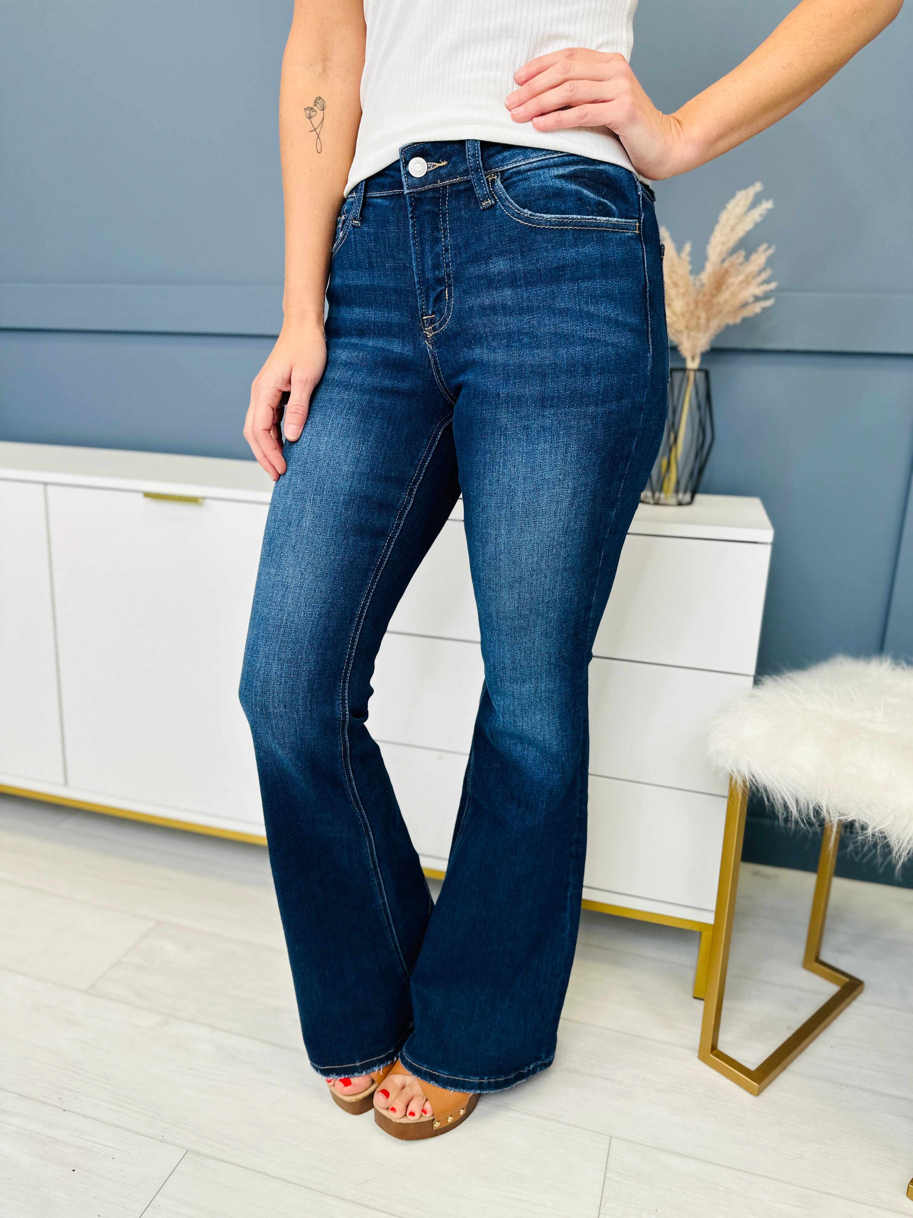 Lovervet REG/CURVY Far Out Flare Jeans