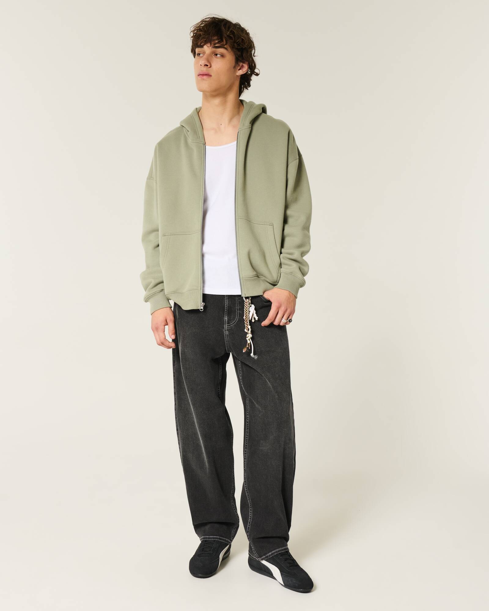 Medium Wash Skater Baggy Jeans