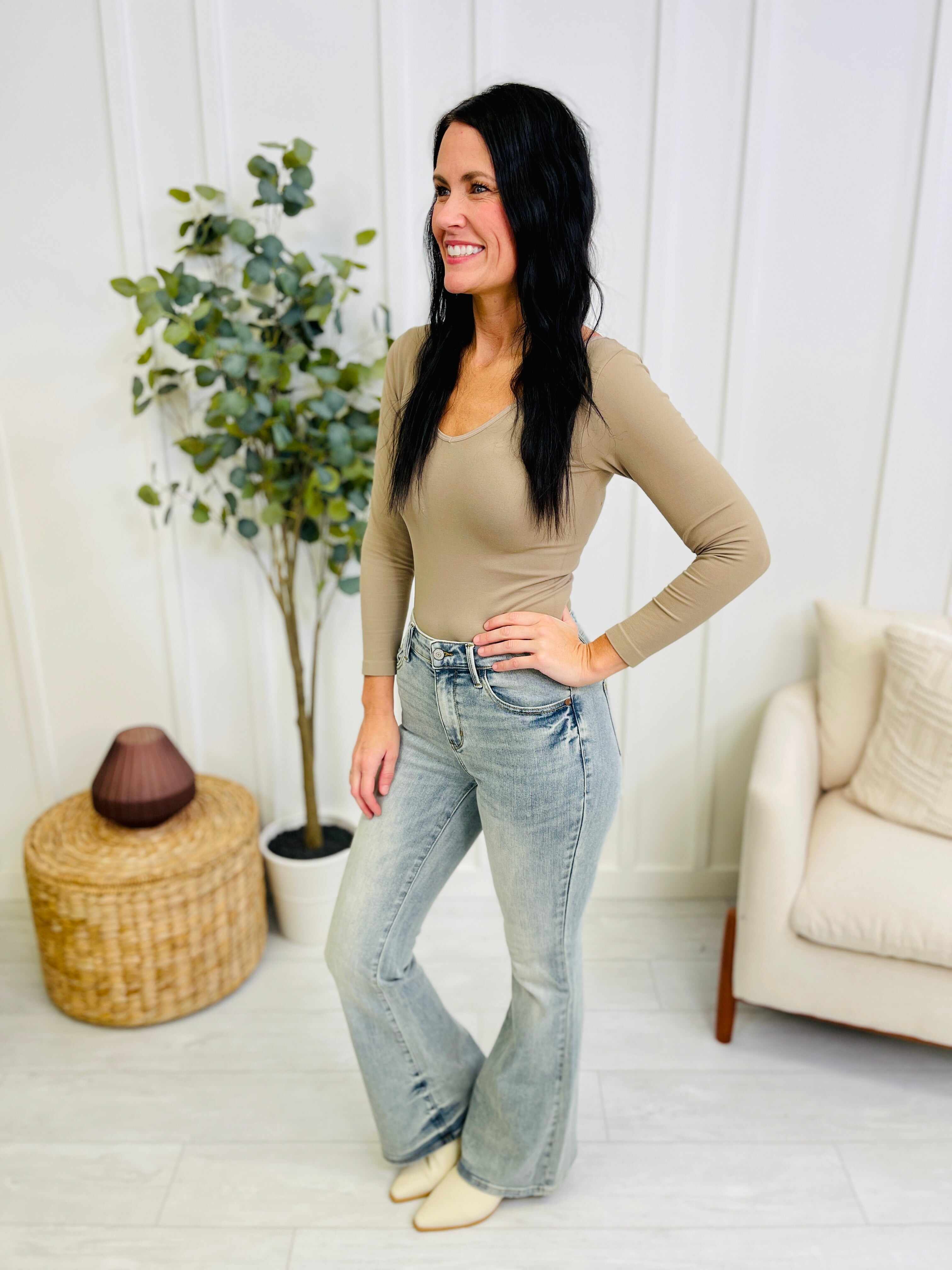 RESTOCK! REG/CURVY Major Crush Tinted Flare Jeans