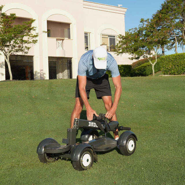 🔥clearance sale✨Four Wheel Golf Electric Folding Light Longboard Lawn Course Scooter🏌️