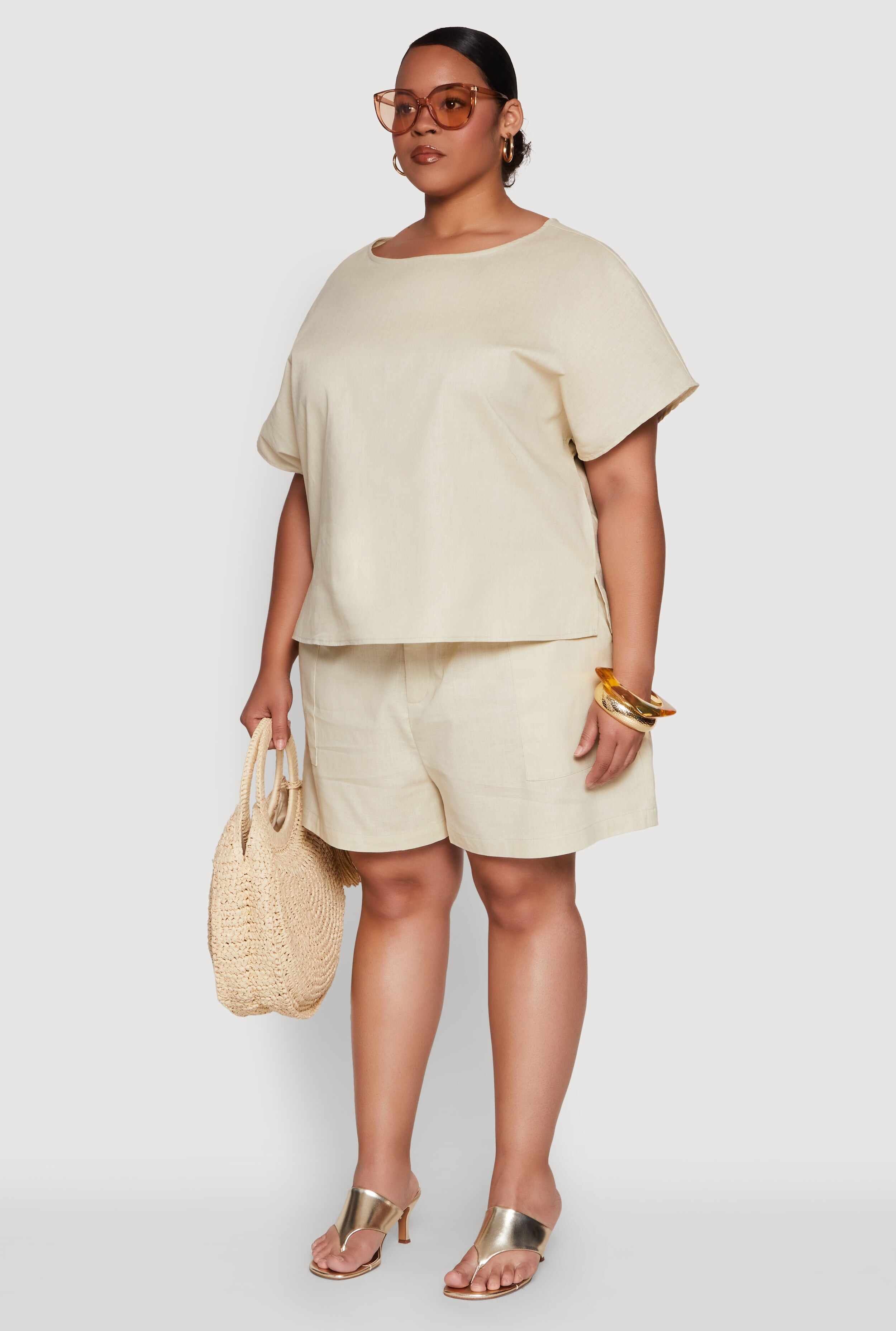Plus Size Button Back Keyhole Short Sleeve Top