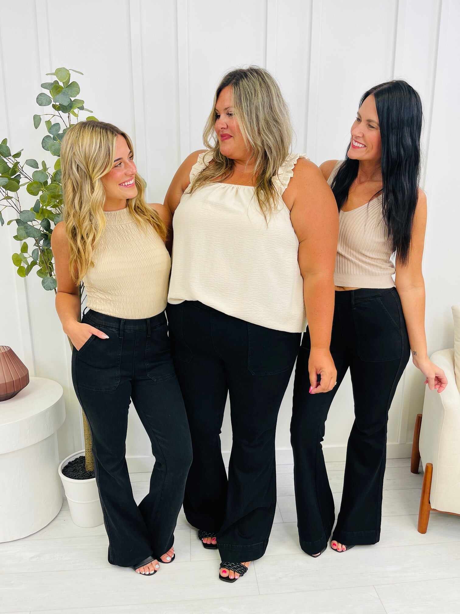 REG/CURVY Blackout Pull On Trouser Flare