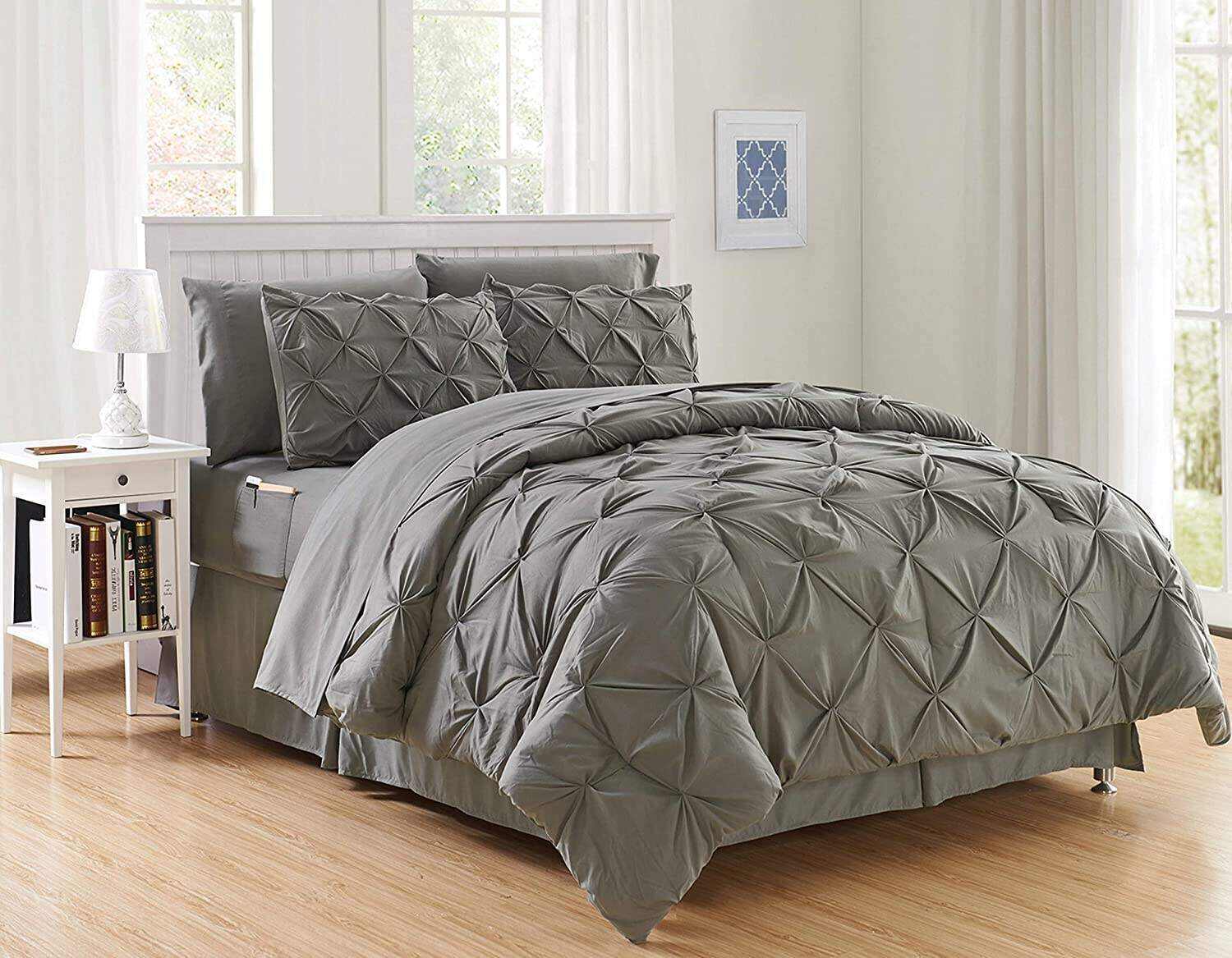 Bed-in-a-Bag Comforter 8 pcs Complete Set Silky Soft Double Sided Pockets