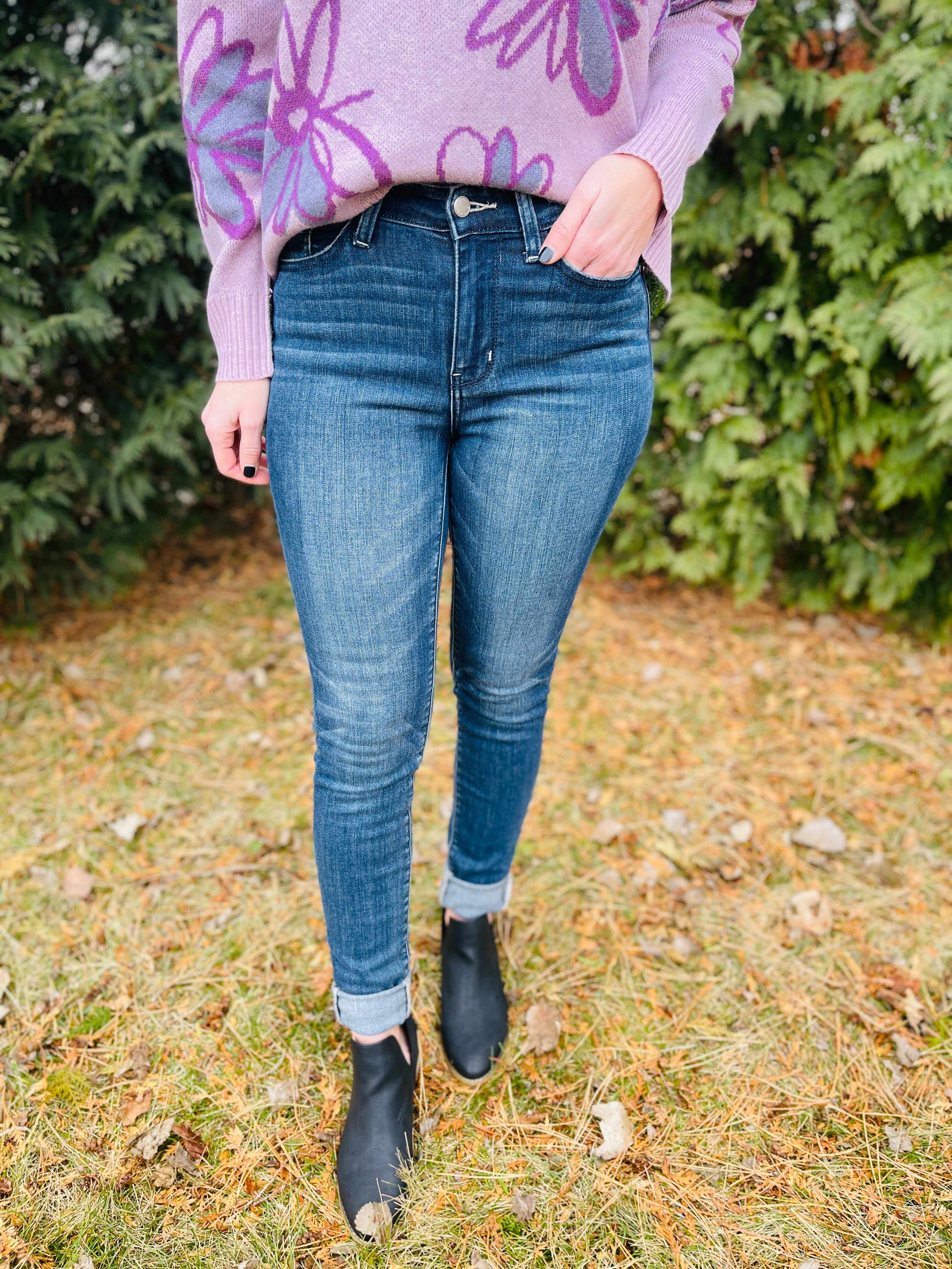 PLUS/REG Picture Perfect Skinny Jeans