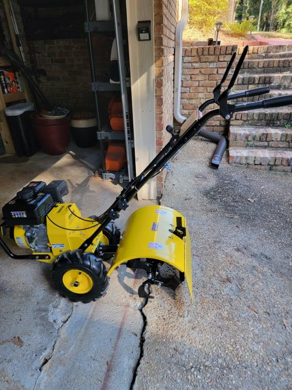 19-inch 212cc four-stroke tiller with self-propelled agricultural tires