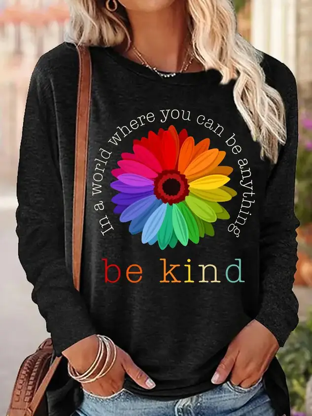 Women's Daisy In A World Where You Can Be Anything Be Kind Vintage Long Sleeve T-shirt