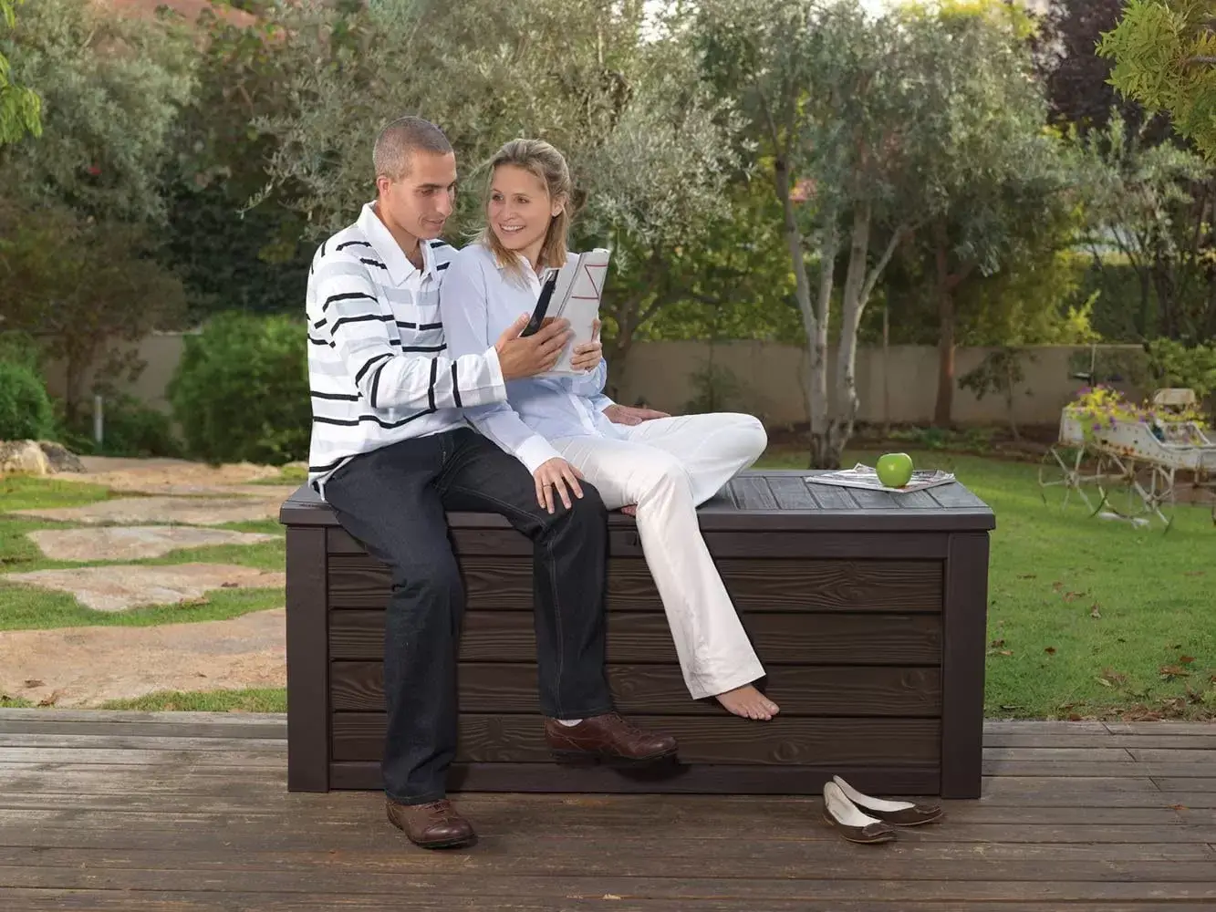 Keter Solana 70 Gallon Storage Bench Deck Box for Patio Furniture, Front Porch Decor and Outdoor Seating – Perfect to Store Garden Tools and Pool Toys,Brown/Brown