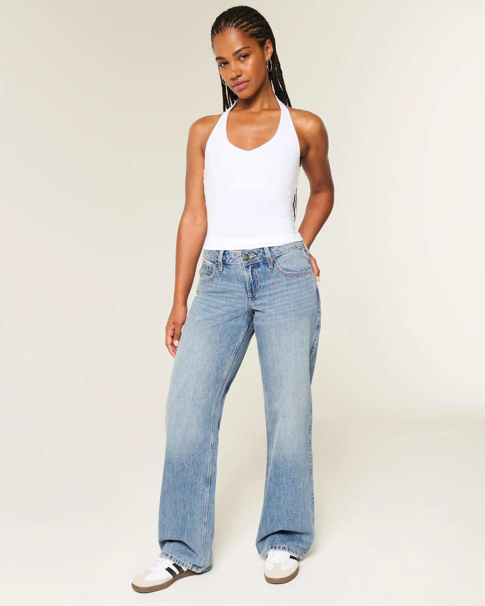 Curvy Low-Rise Light Wash Baggy Jeans