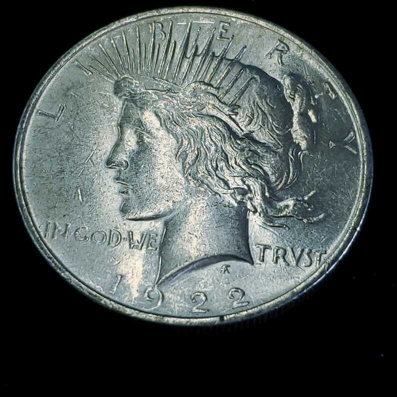 1922 Silver Peace Dollar Coin - AU / BU !  Lot# 967