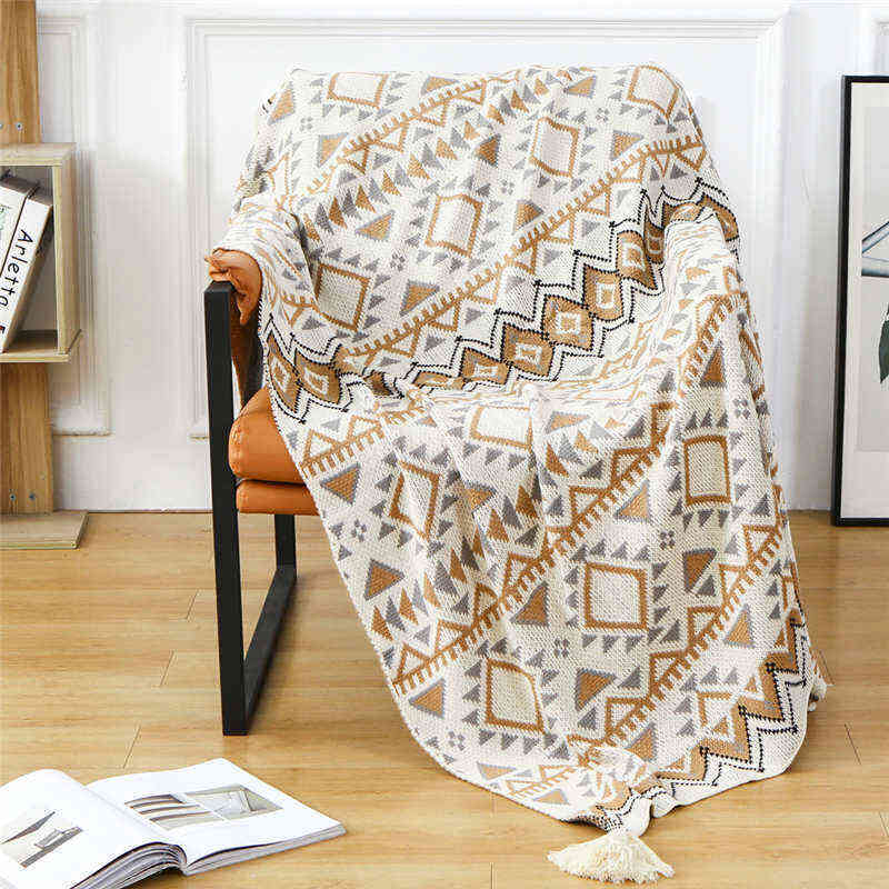 Cozy Shape Pattern Tassel Knitted Blanket