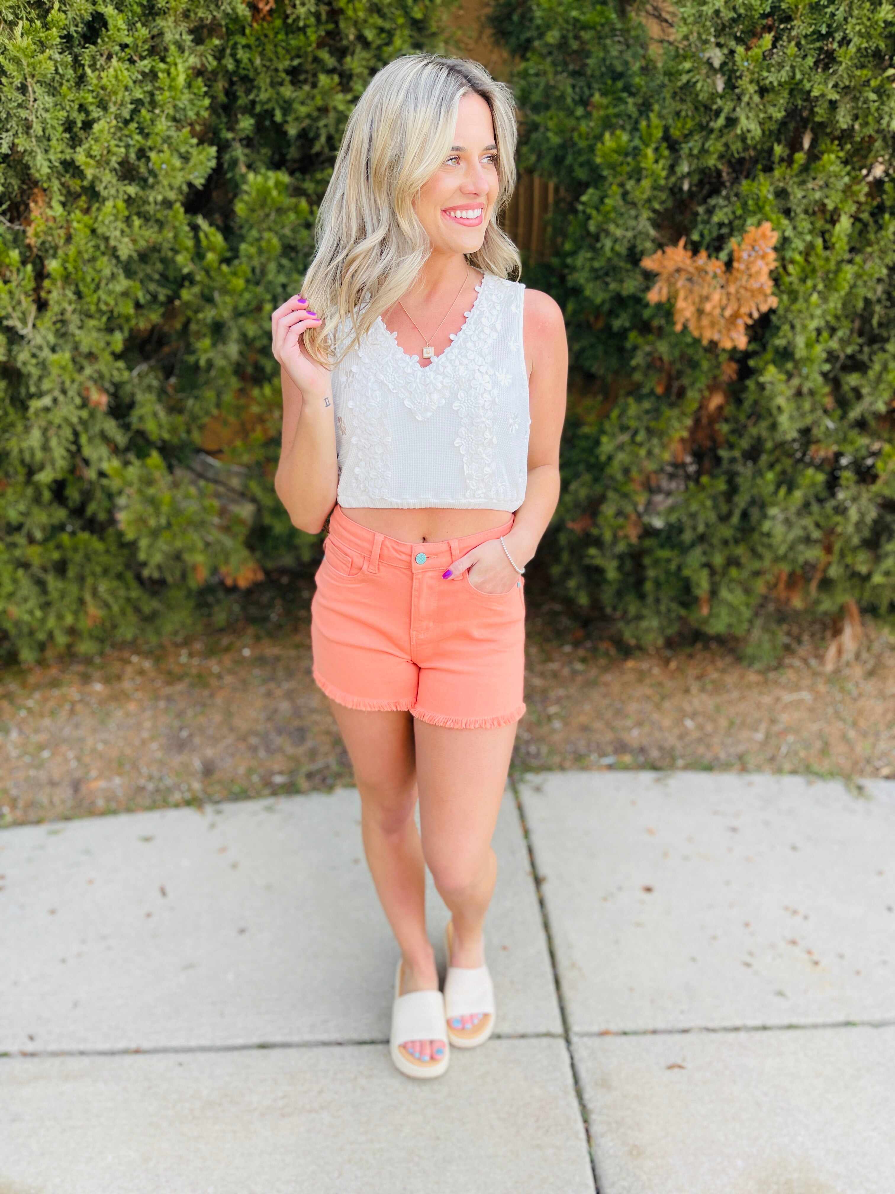 REG/CURVY Pretty As A Peach Shorts
