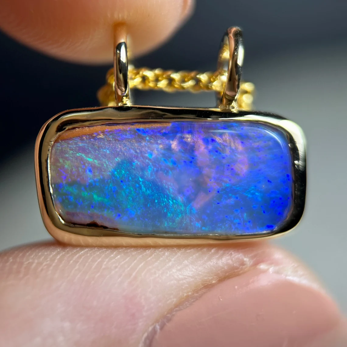 Crystal Pipe Opal Necklace 9ct Gold