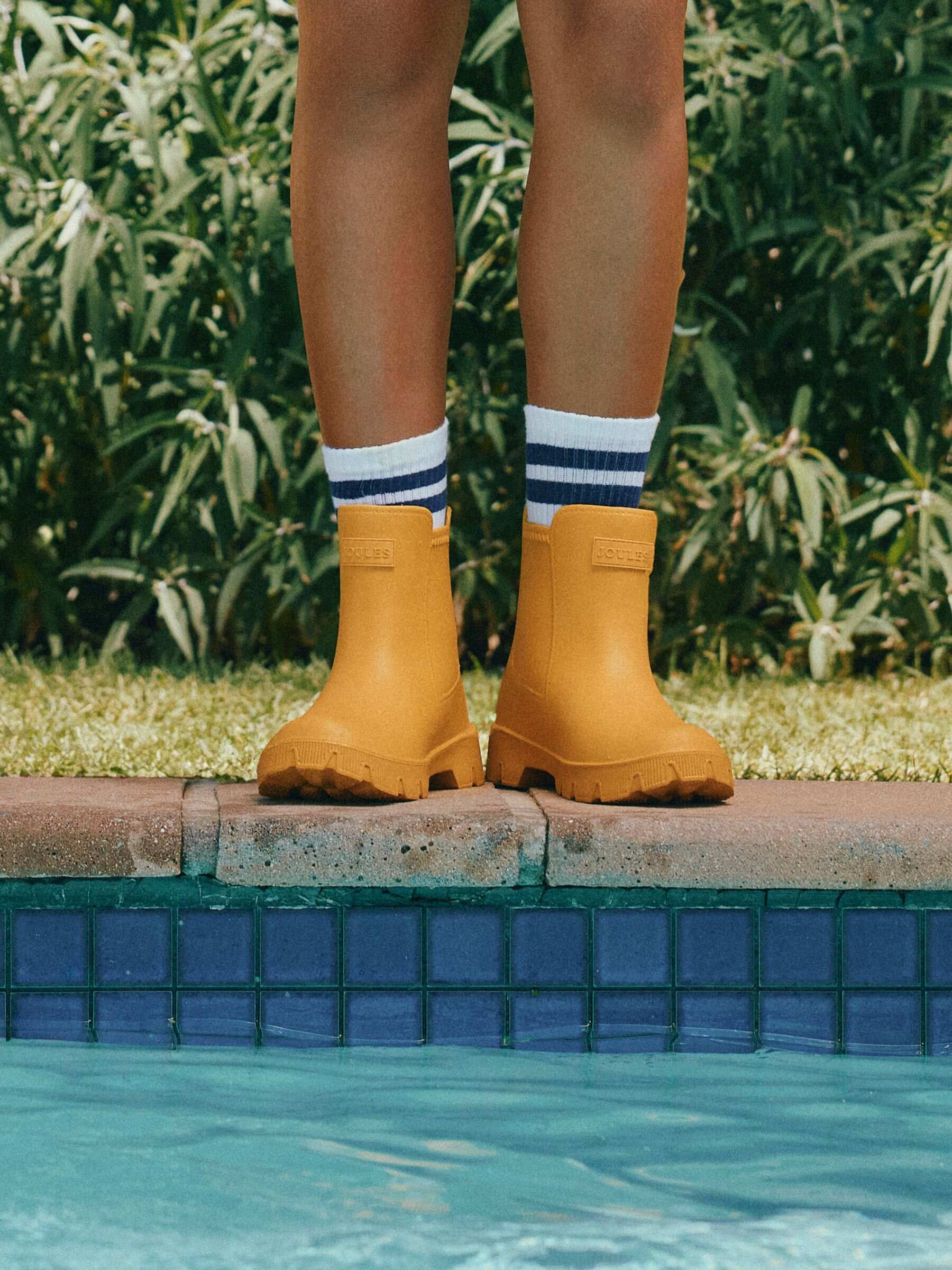 Raindance Black Lightweight EVA Ankle Wellies