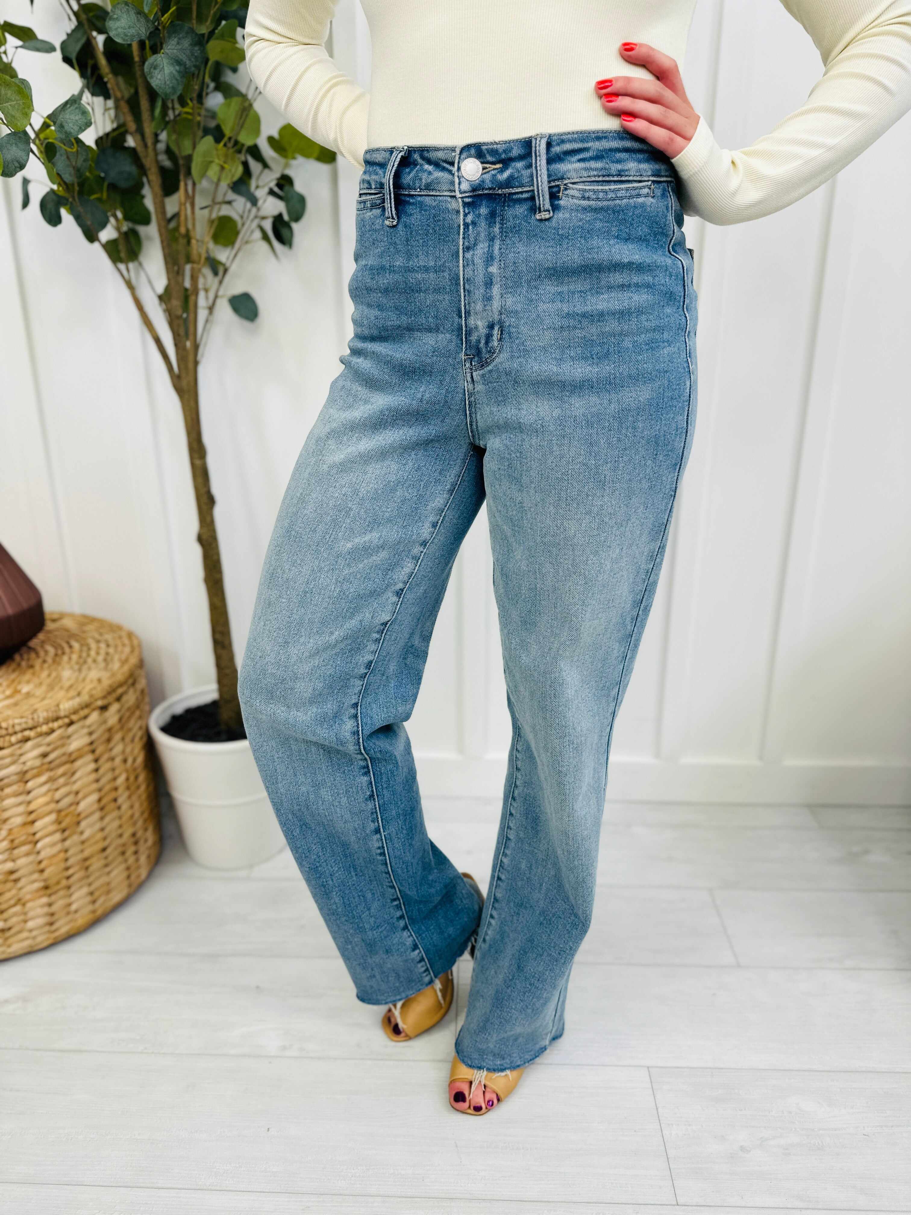 REG/CURVY Stand By Me Wide Leg Trouser Jeans