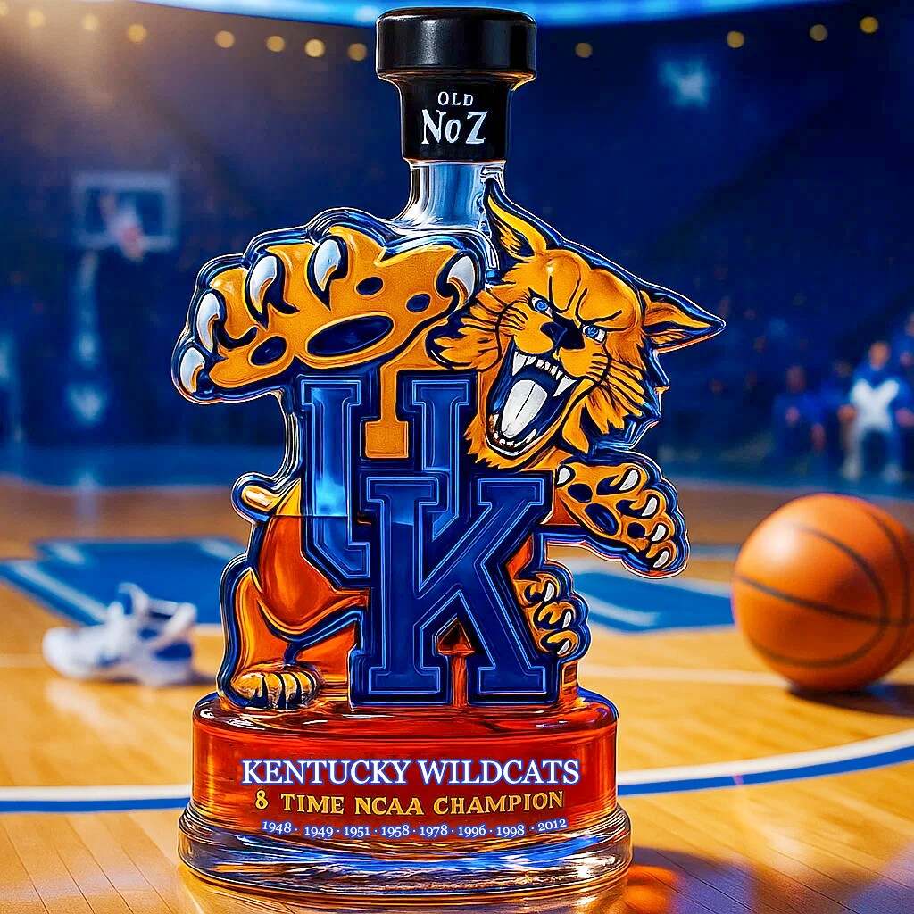 Kentucky Wildcats Collector's Team Honor  Whiskey bottle