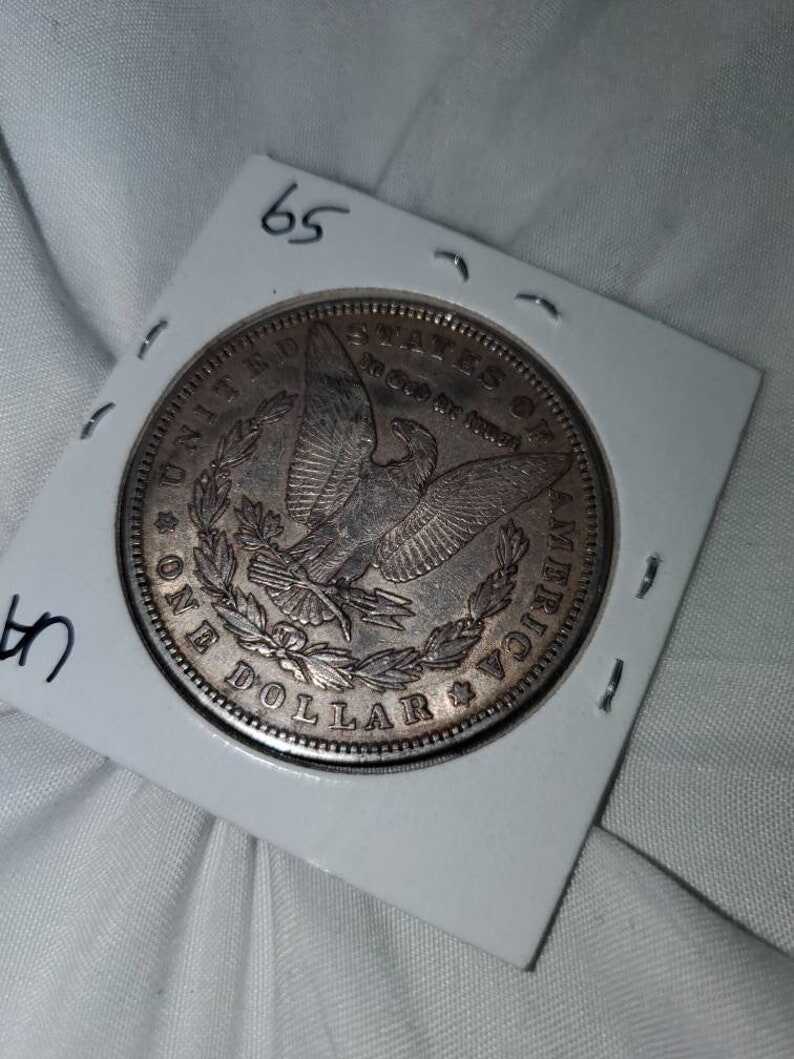 1885  -Morgan Dollar - XF++/ AU    lot # 621 Regular 69