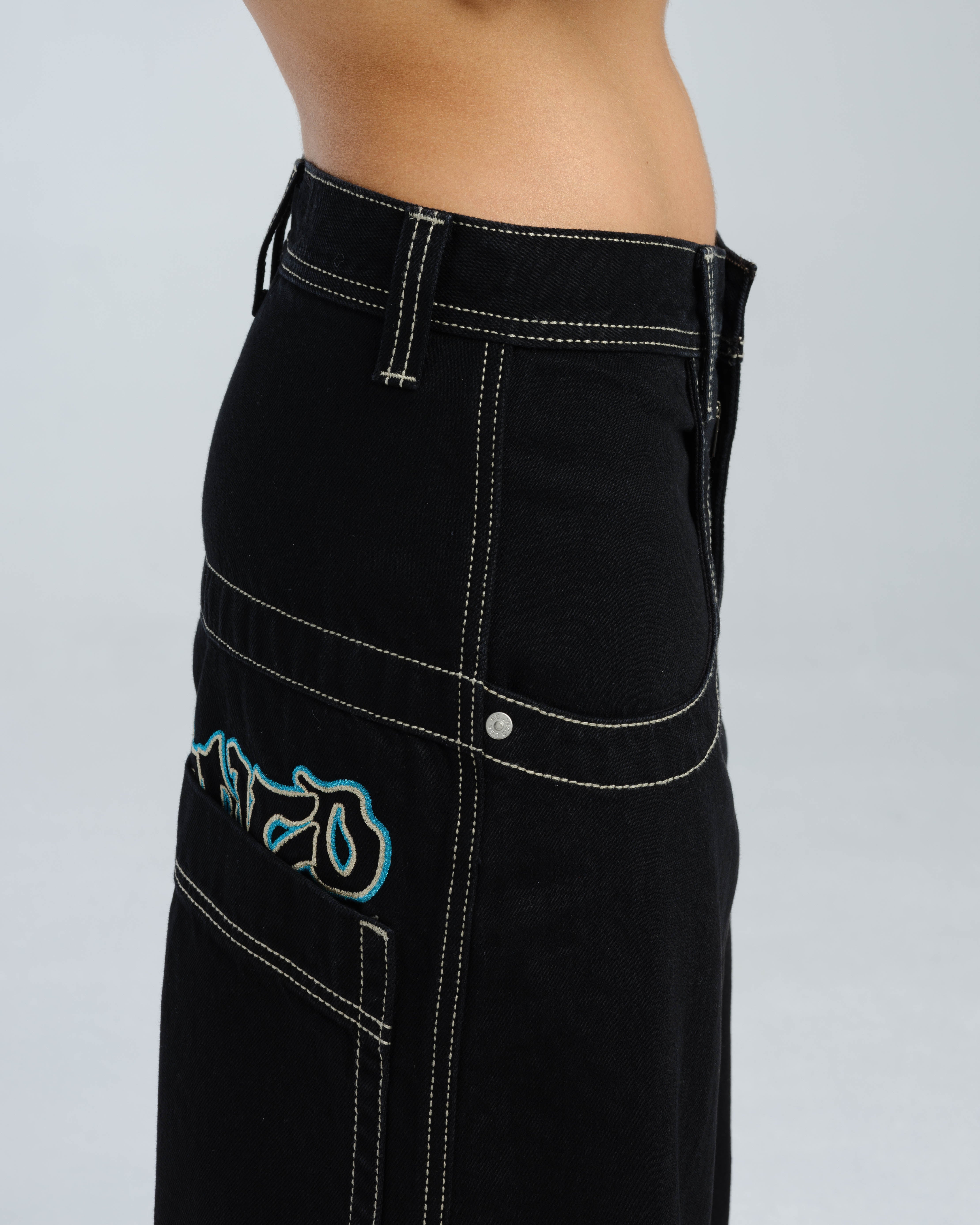 W Artistical Uprising. 26