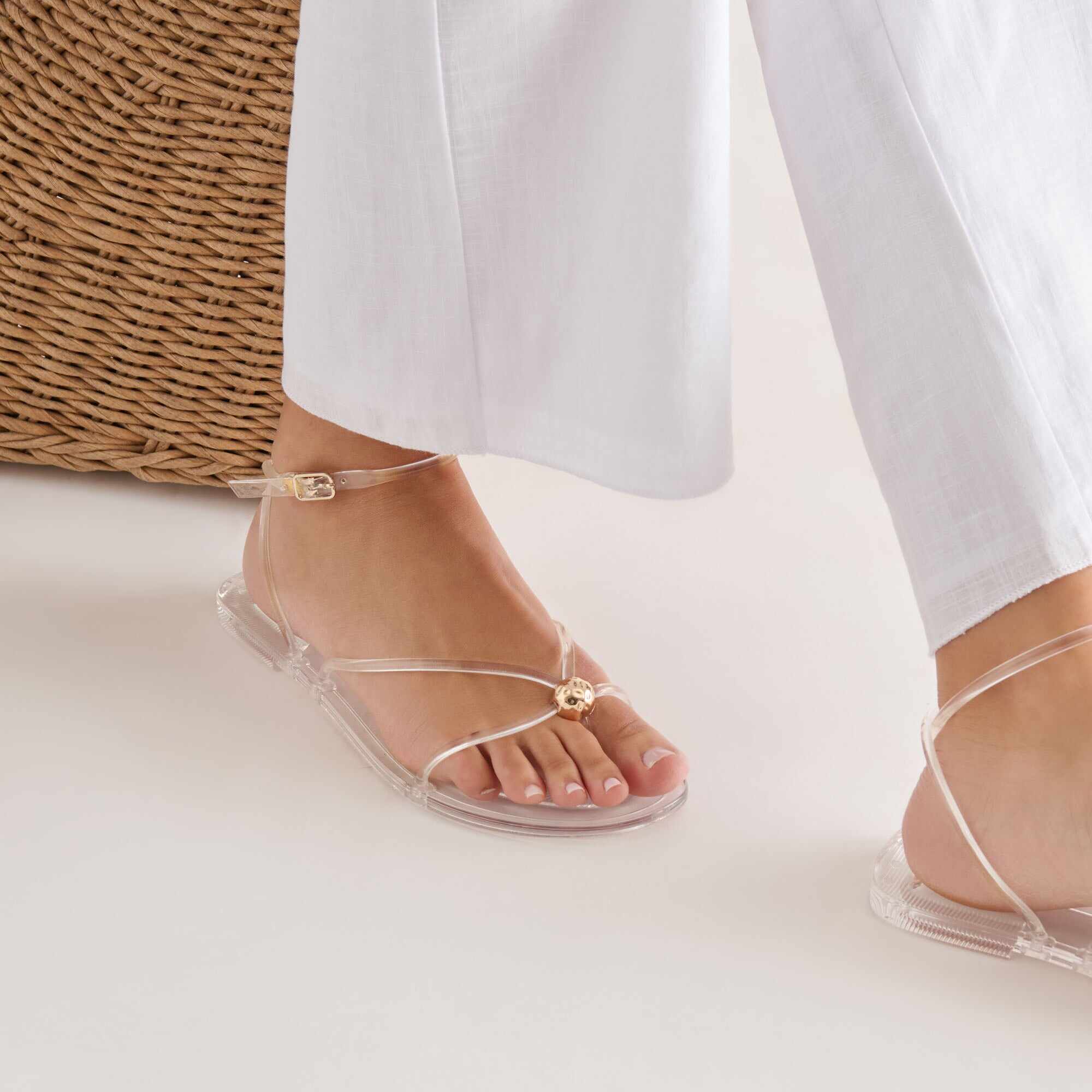 KENLEY VINYL SANDALS CRYSTAL JELLY