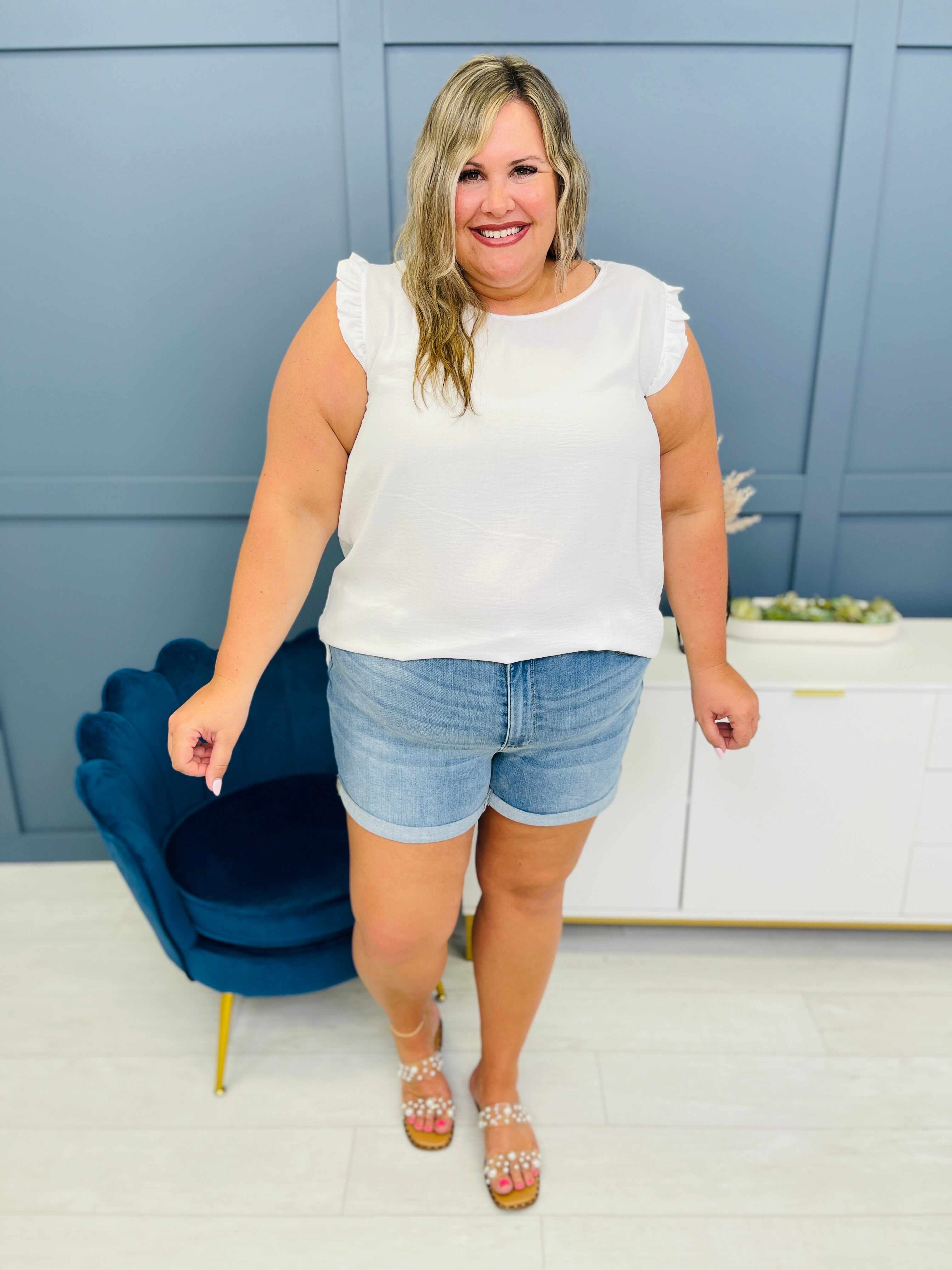 RESTOCK! Best Selling REG/CURVY Off The Cuff Shorts