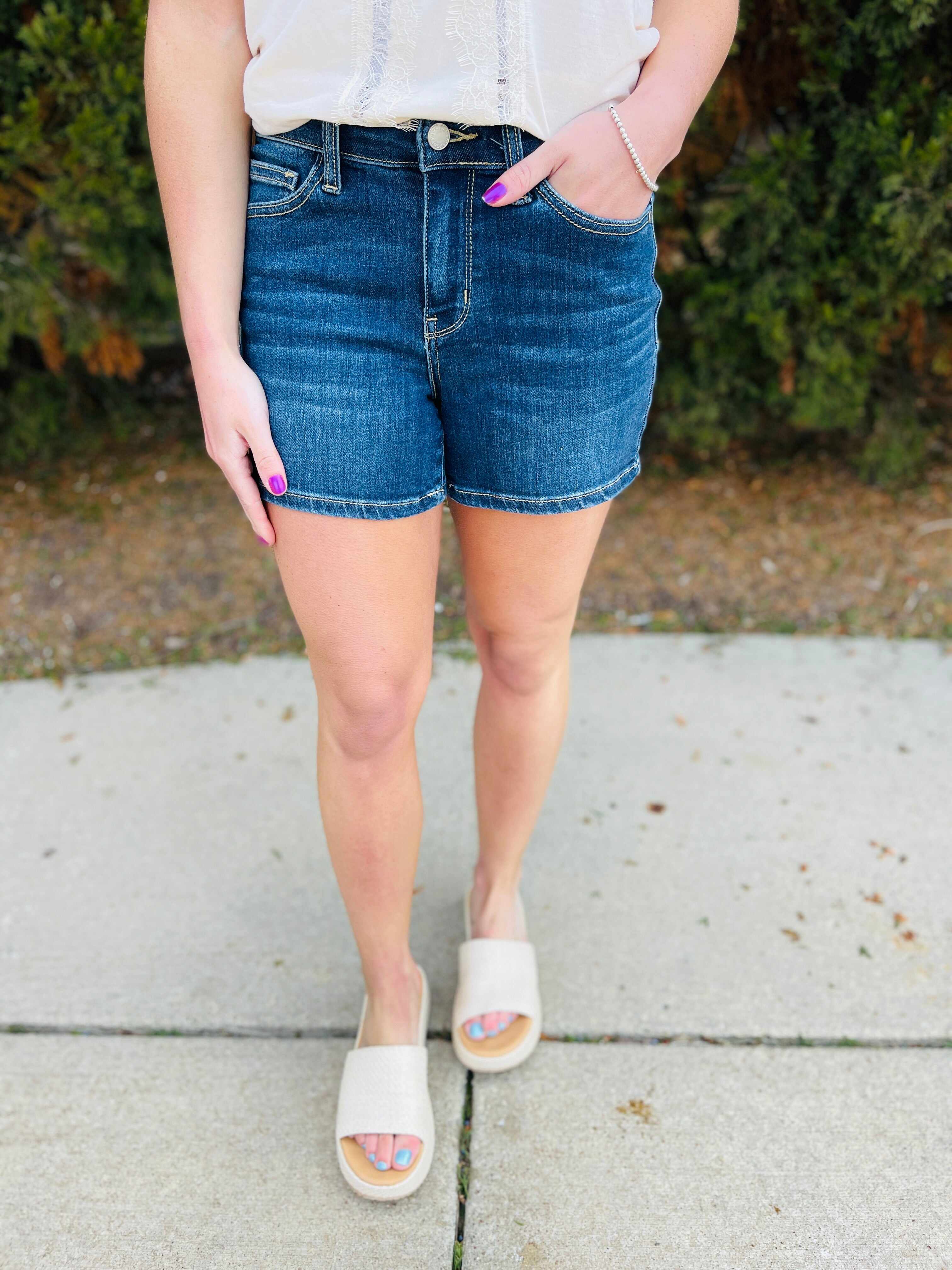 Plus/Reg Sweet Summertime Mid Rise Dark Wash Shorts