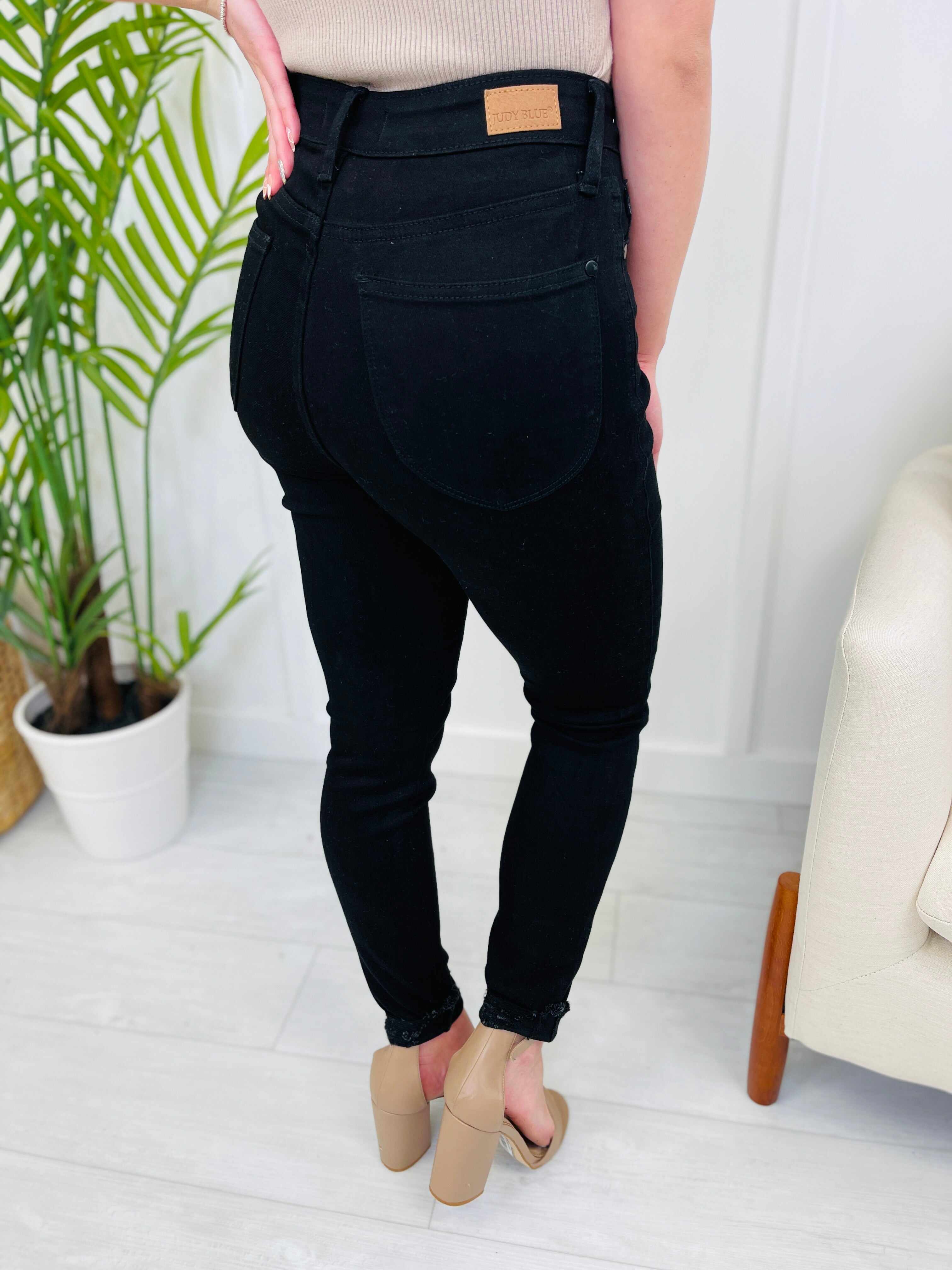 MARKDOWNS! Tummy Control Black Skinny Jeans in Reg/Curvy Fifth Restock!