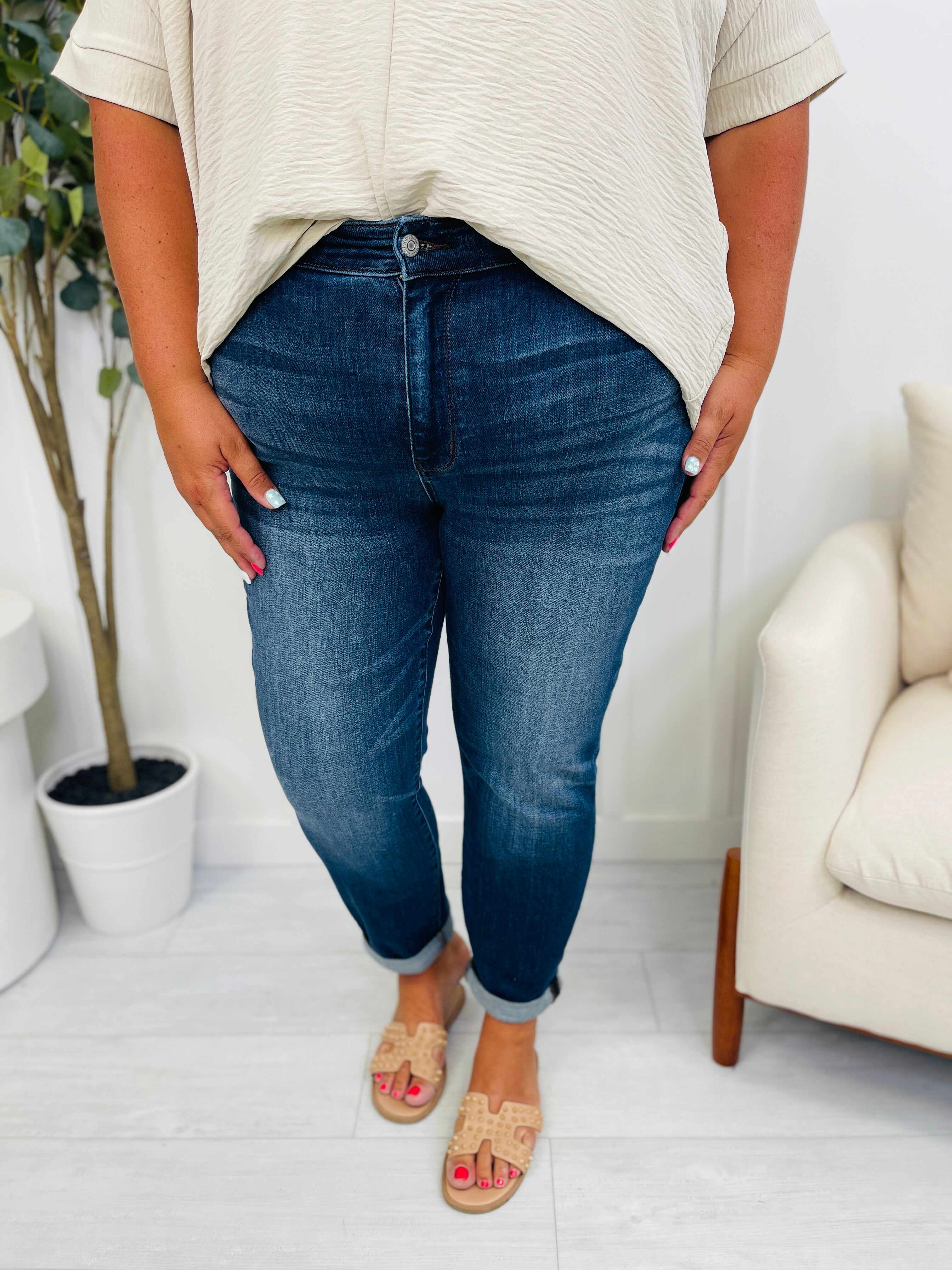 RESTOCK! Plus/Reg Simply Perfect Non Distressed Slim Fit Jeans