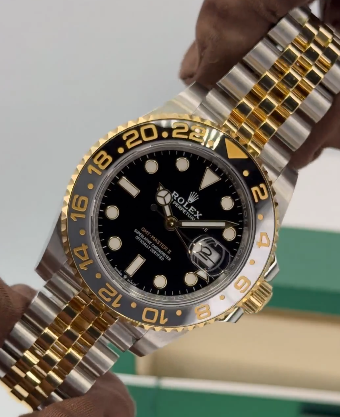 NEW 2026 Rolex GMT-Master II 40mm 126713GRNR Two-Tone Jubilee