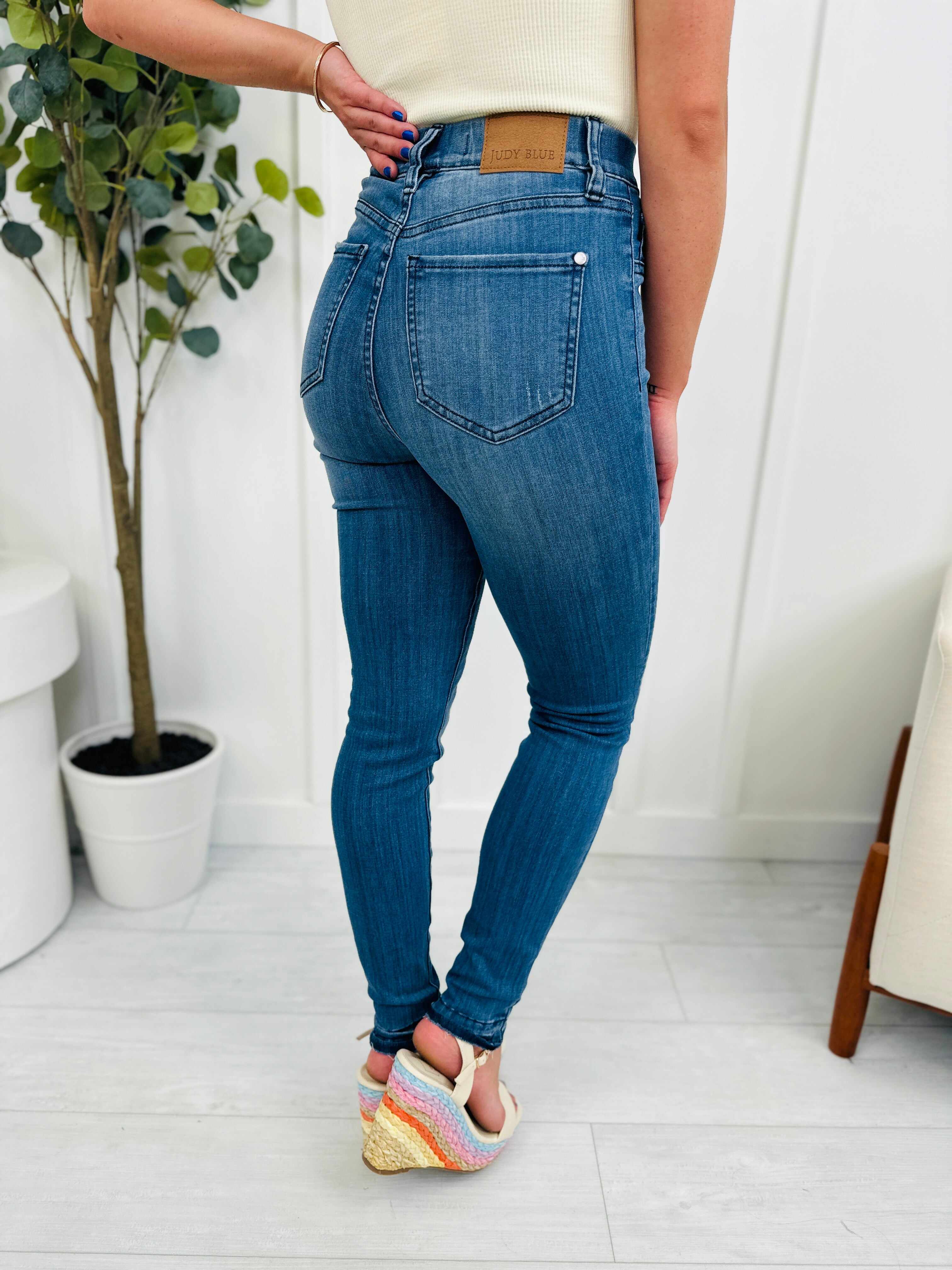 REG/CURVY All I Wanted Pull On Skinny Jeans