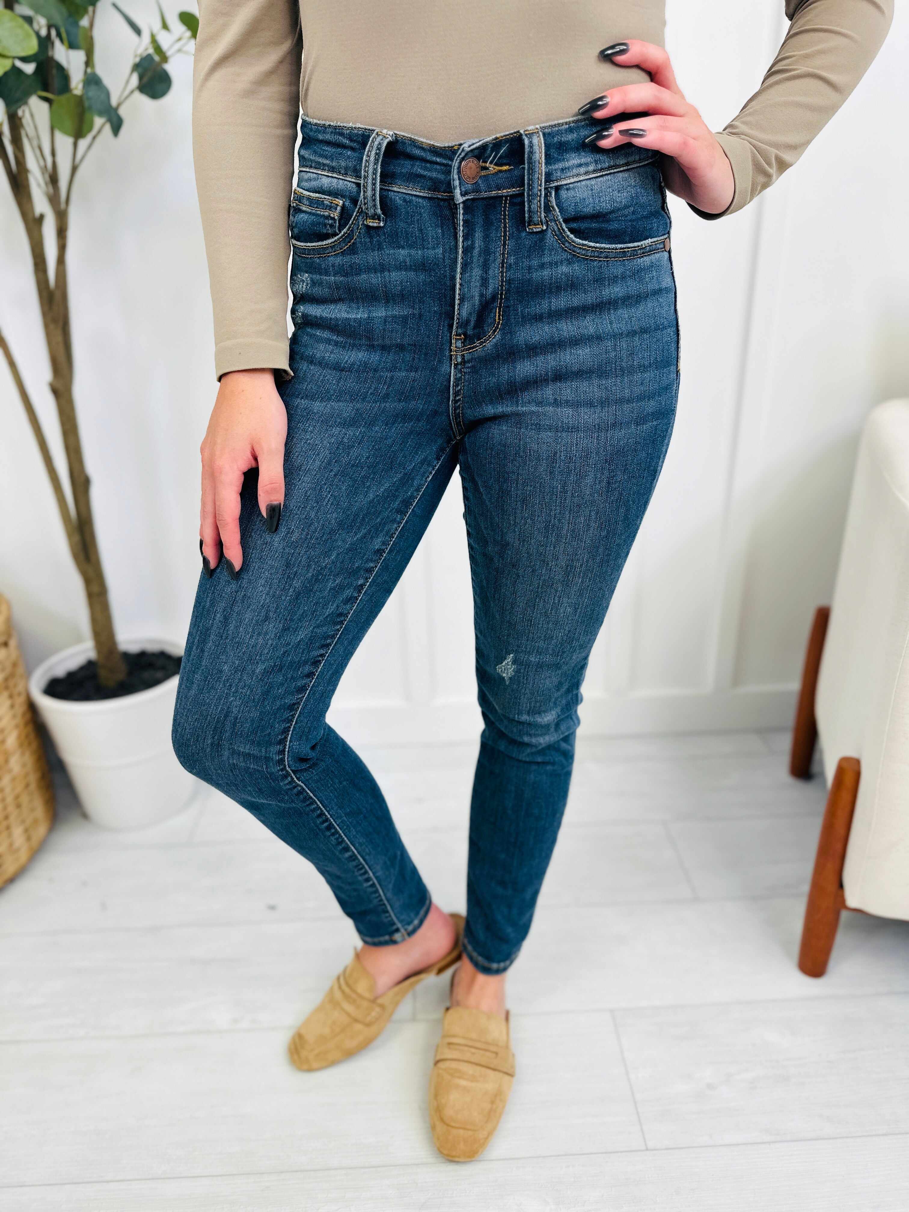 Mid Rise Plus/Reg Everyday Essential Relaxed Fit Jeans - Multiple Inseams!