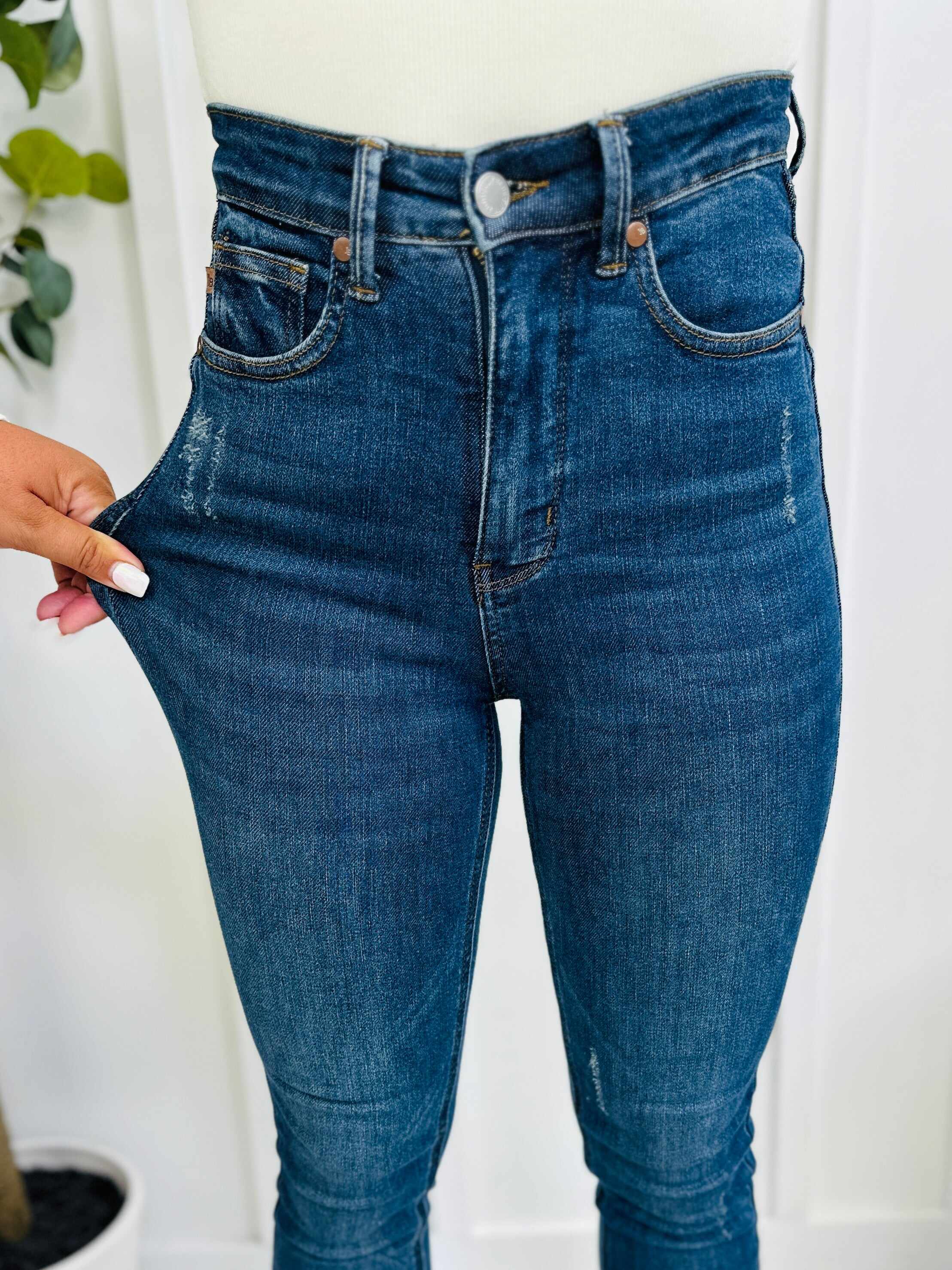 REG/CURVY Triple Trouble Tummy Control and Butt Lifting Skinny Jeans