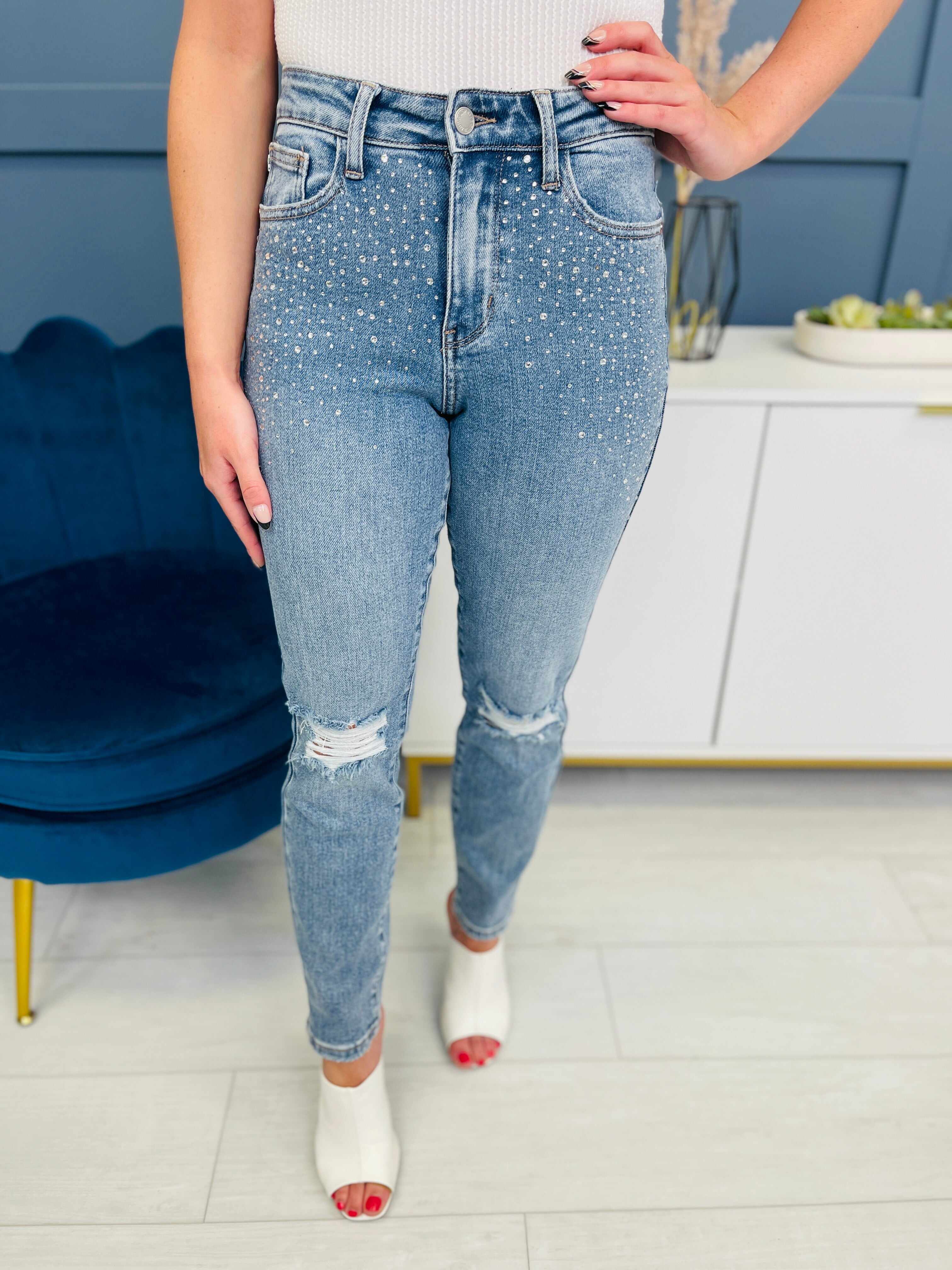 REG/CURVY Shine Bright Like a Diamond Rhinestone Straight Jeans