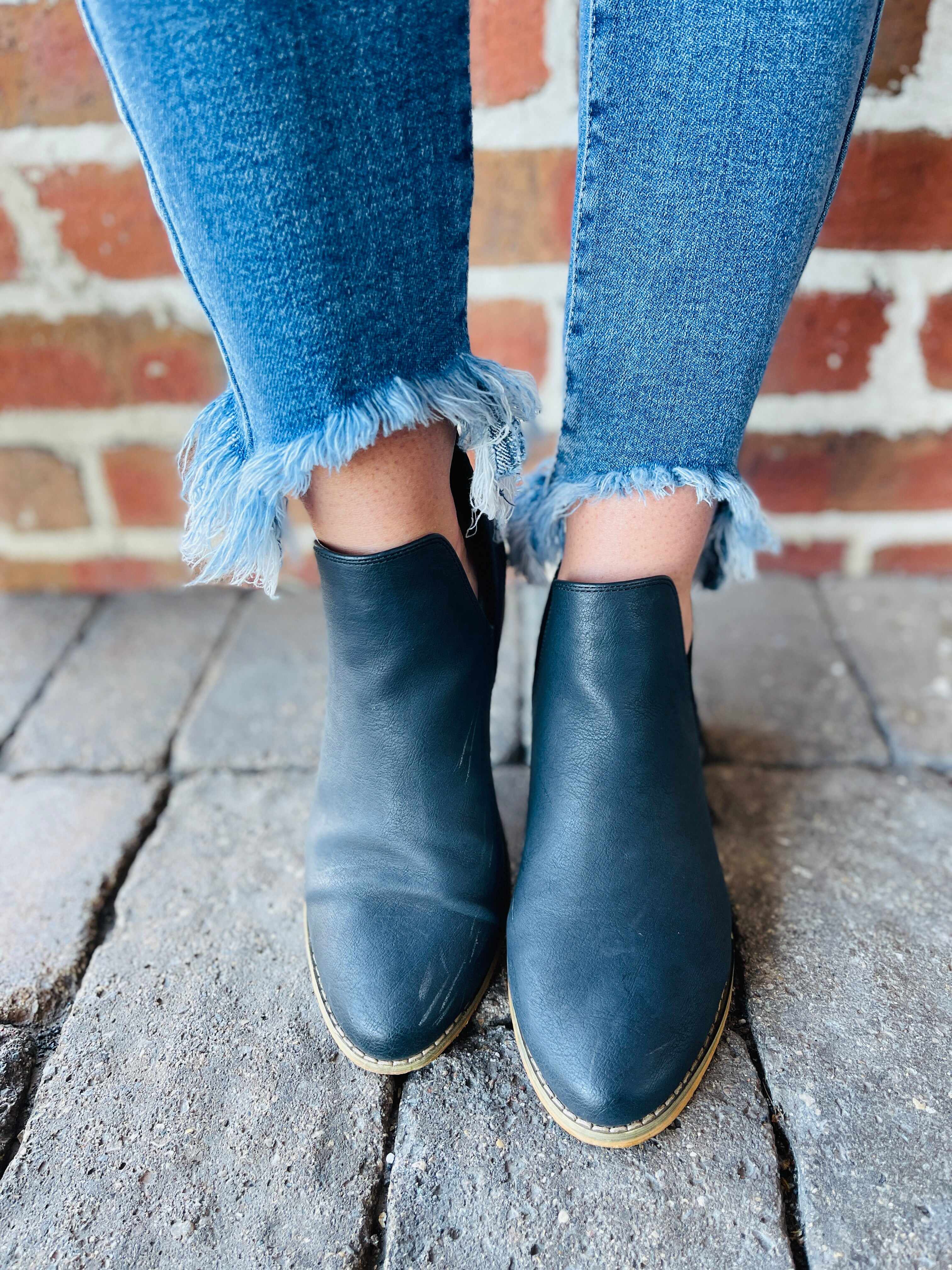 PLUS/REG On The Fringe Slim Fit Jeans