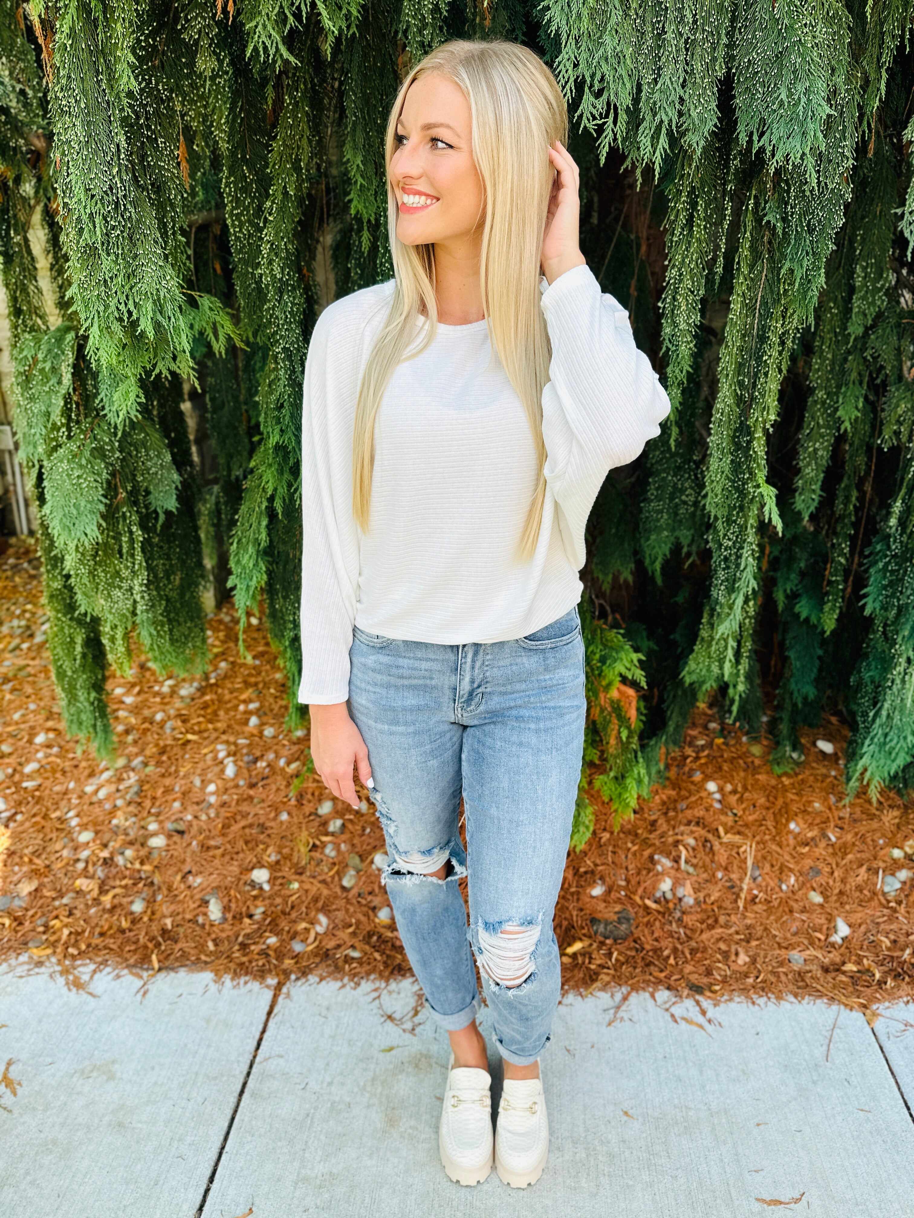 REG/CURVY Always On My Mind Midrise Boyfriend Jeans