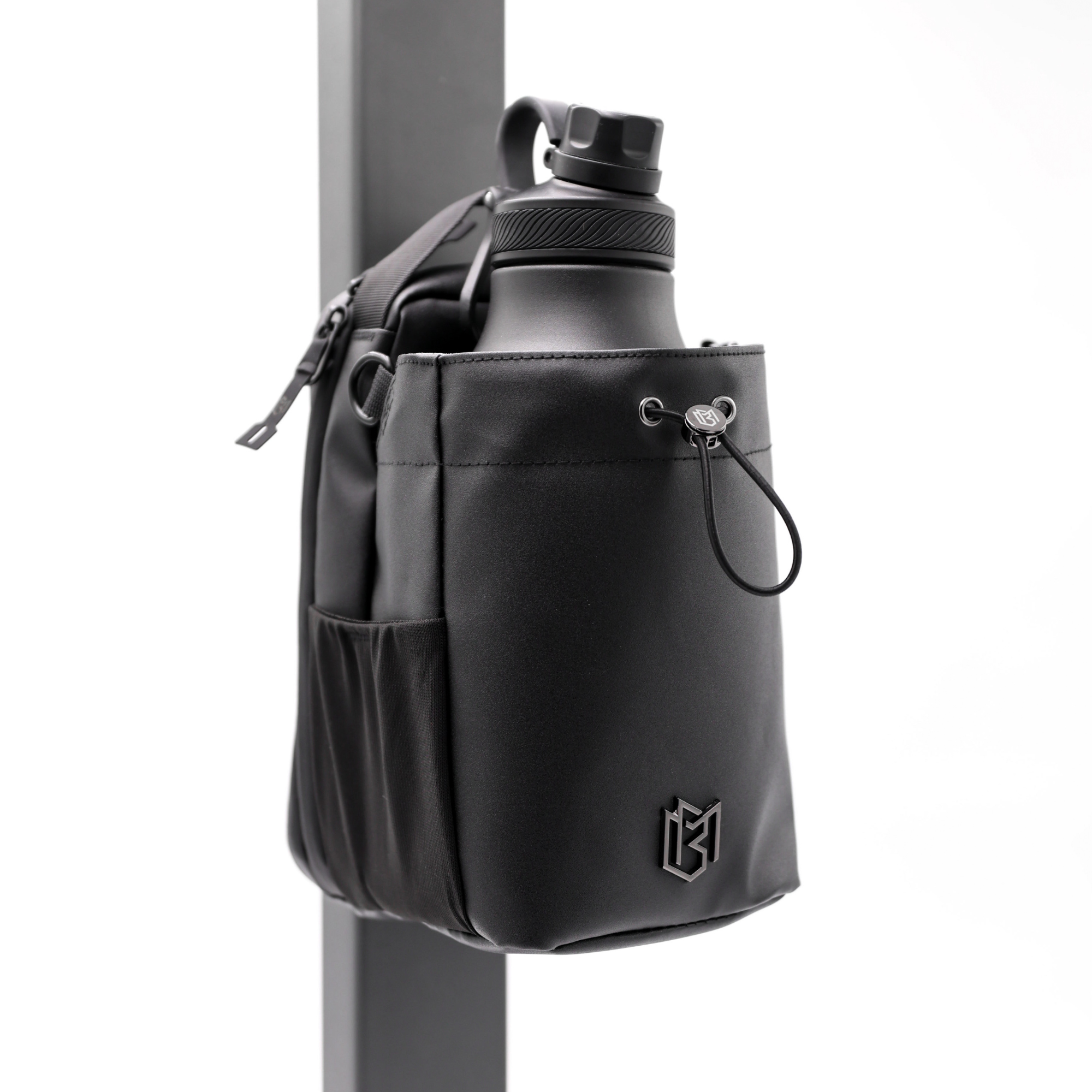 64OZ MAGNETIC BOTTLE BAG