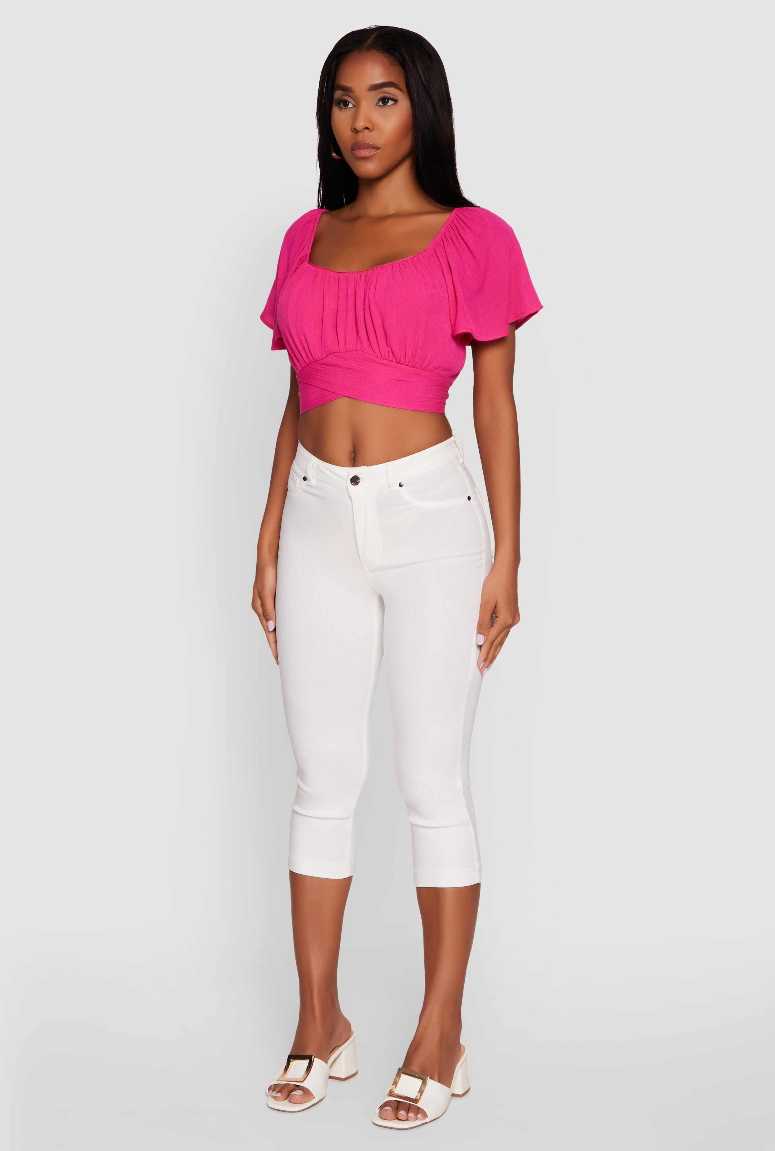Classic Fit Scoop Neck Flutter Sleeve Crop Top