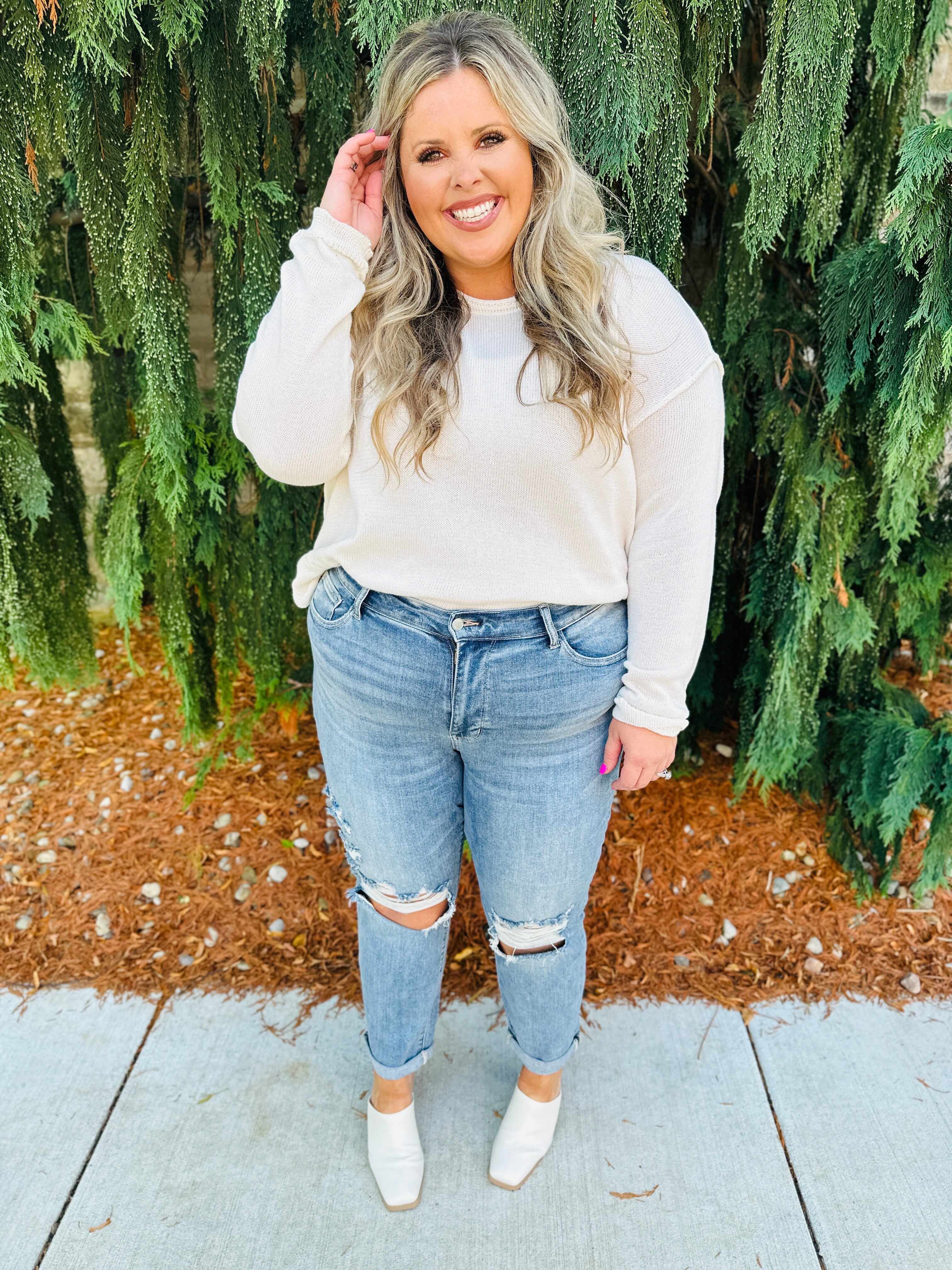 REG/CURVY Always On My Mind Midrise Boyfriend Jeans