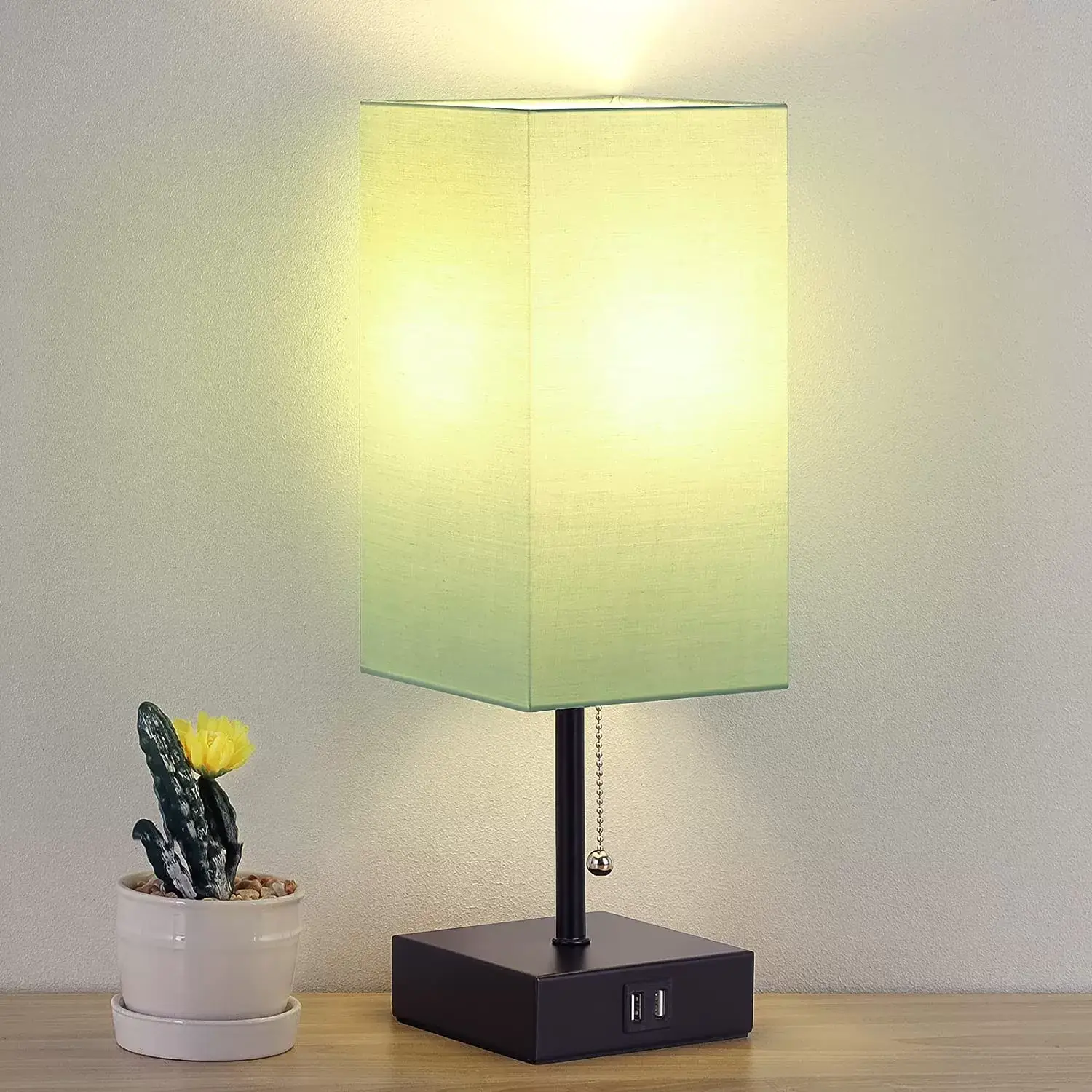 GGOYING Bedside Table Lamp, Pull Chain Table Lamp with Dual USB Charging Ports, 2700K LED Bulb, Fabric Linen Lampshade, Nightstand Lamp for Livingroom Bedroom Office Reading Working