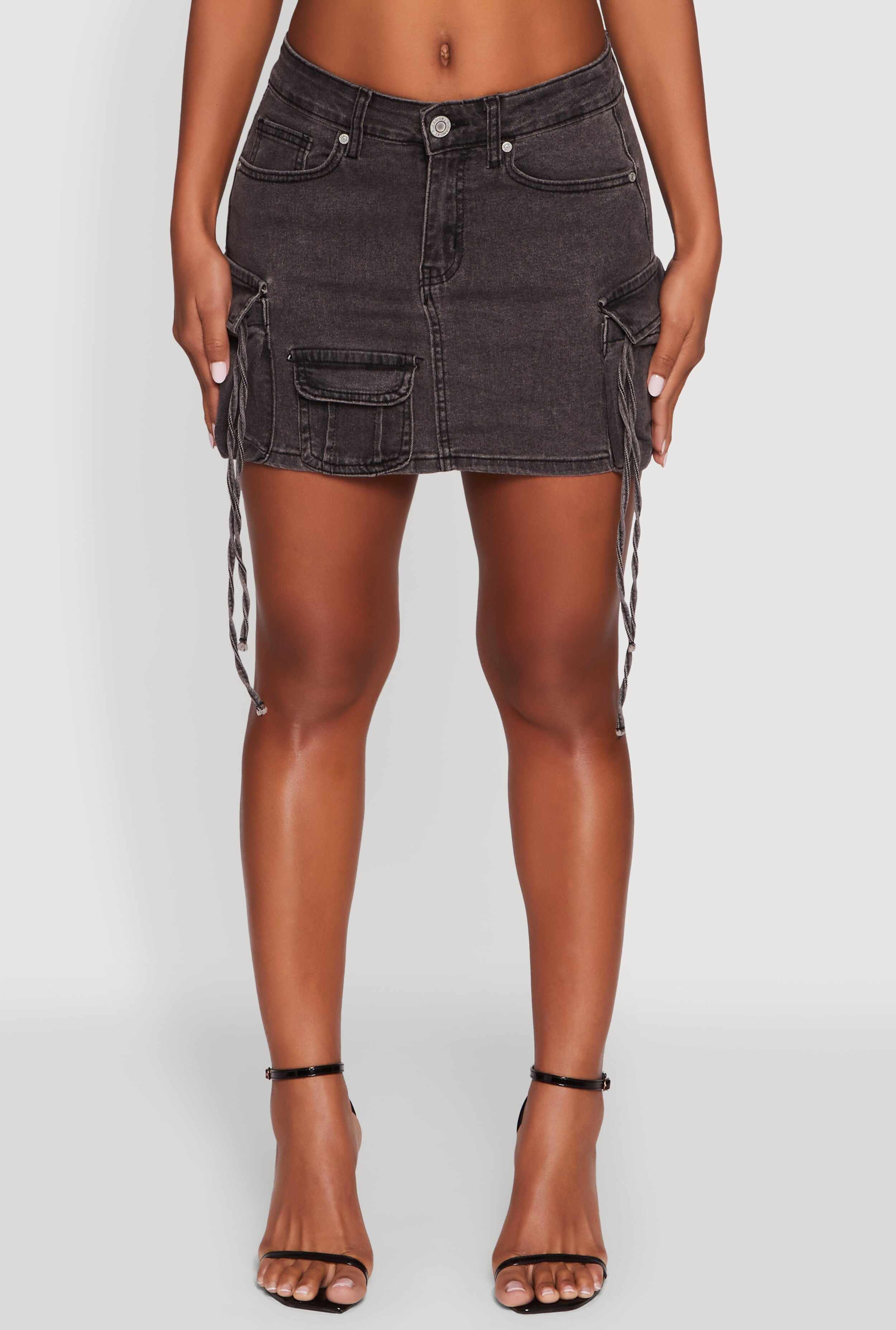 Trendy Mid Rise Mini Denim Skirt with Cargo Pockets