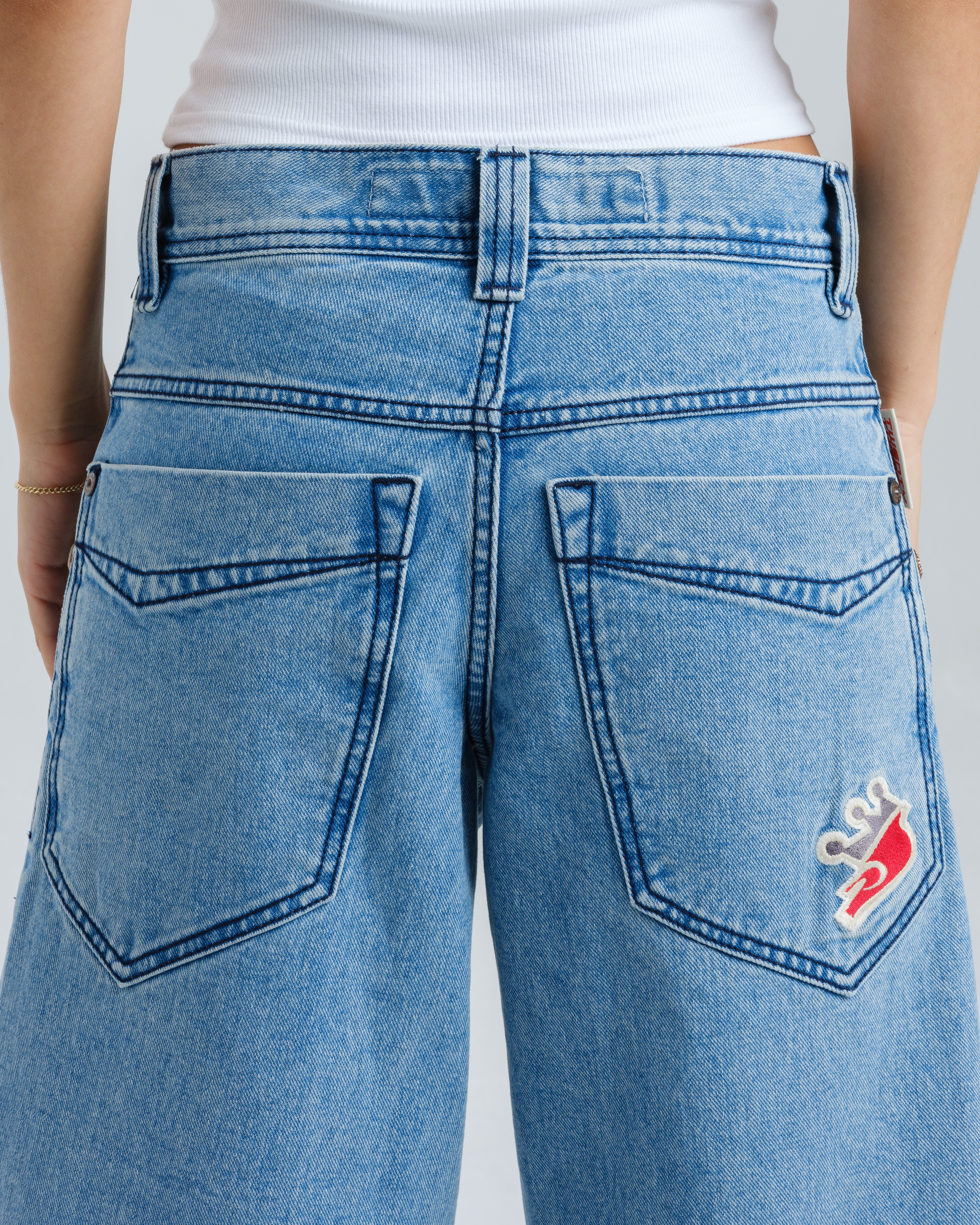 W1179 Easy Wide Pipes. 23