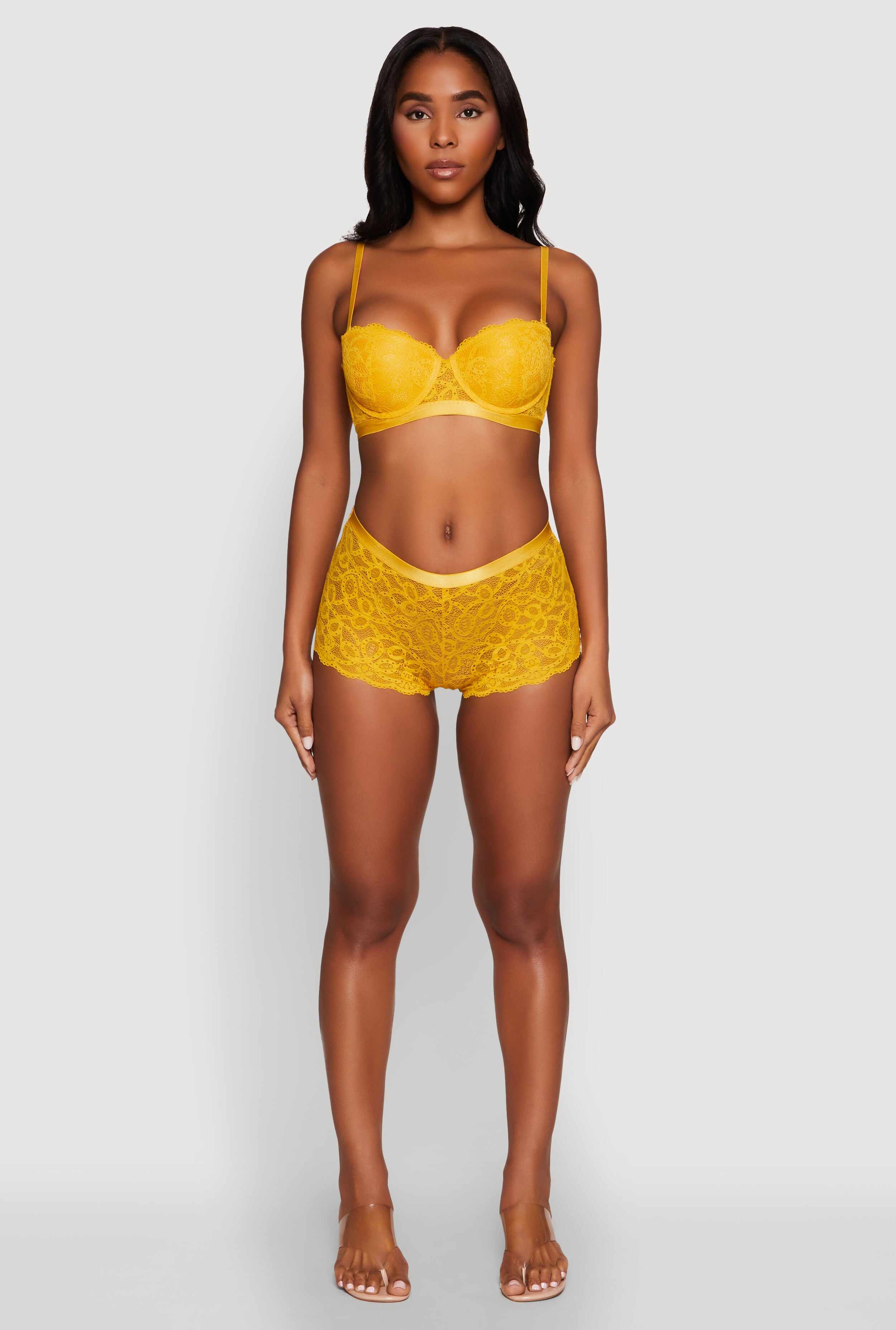Trendy Scalloped Patterned Lace Push Up Bra