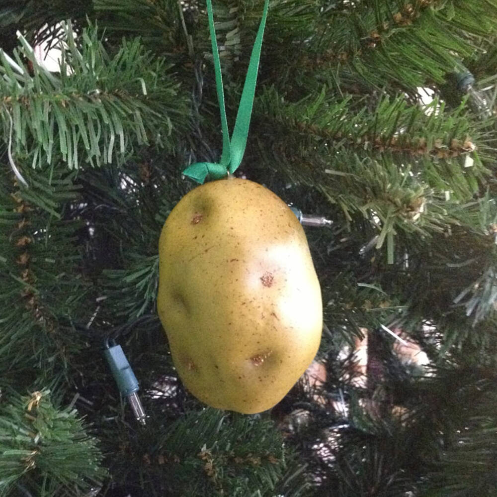 Irish ornament, looks like a real potato. Very cute!