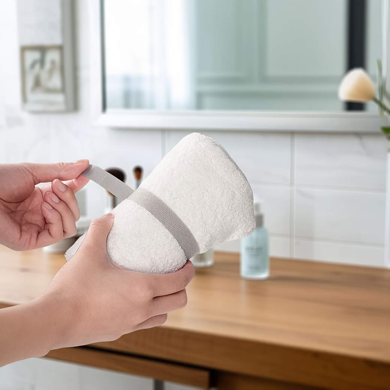 Cable Management Tie Down Straps, Adjustable Nylon Fastening Cable Straps, Reusable Cord Wrap And Hook Loop Cords Ties For Organizer Or Storage - 5M