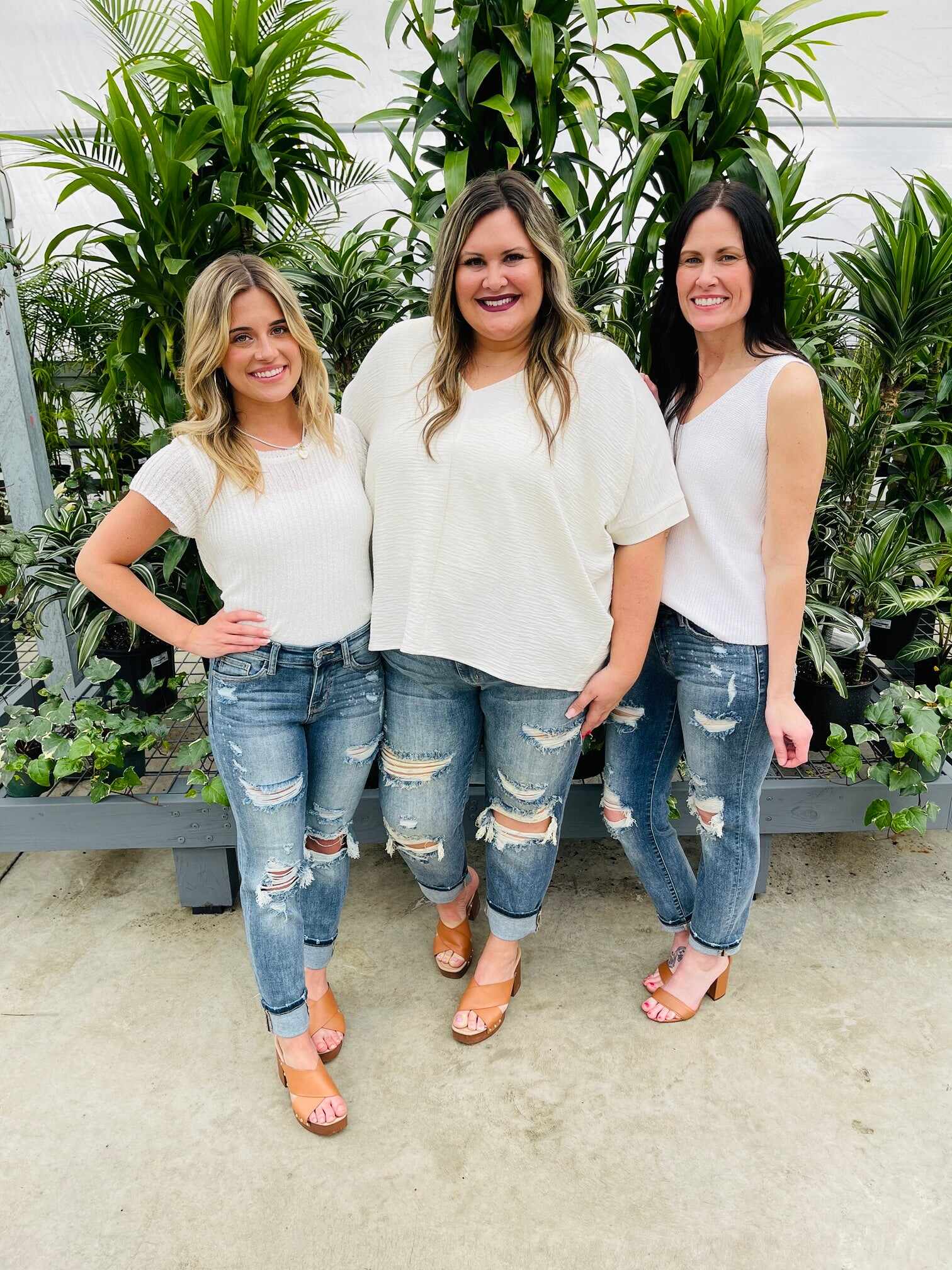 Restock! REG/CURVY Somewhere On a Bleach Mid Rise Boyfriend Jeans