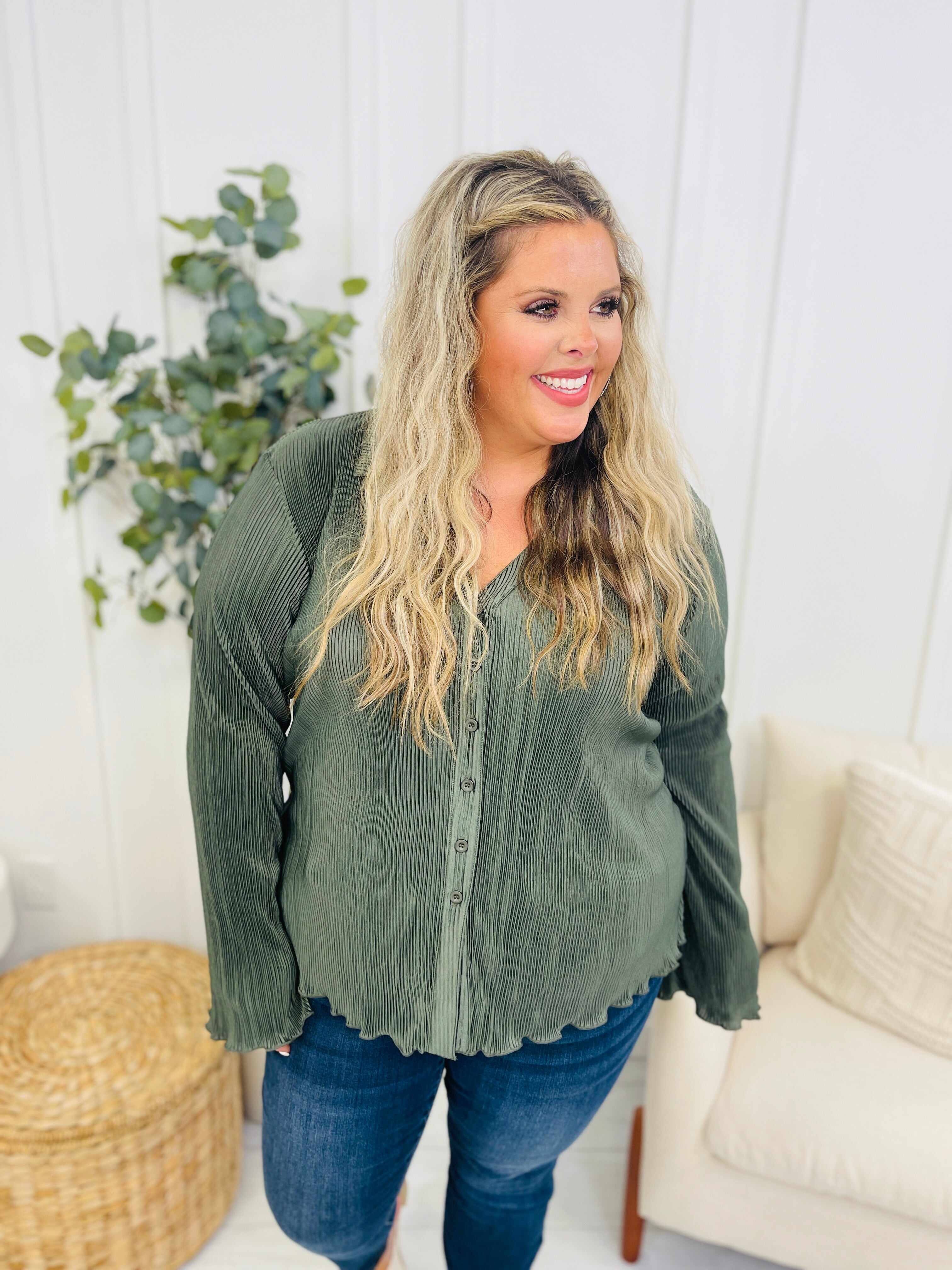 REG/CURVY Set My Heart At Ease Top- Multiple Colors!