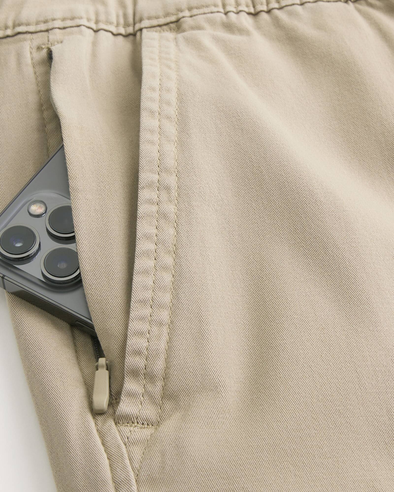 Relaxed Twill Cargo Joggers
