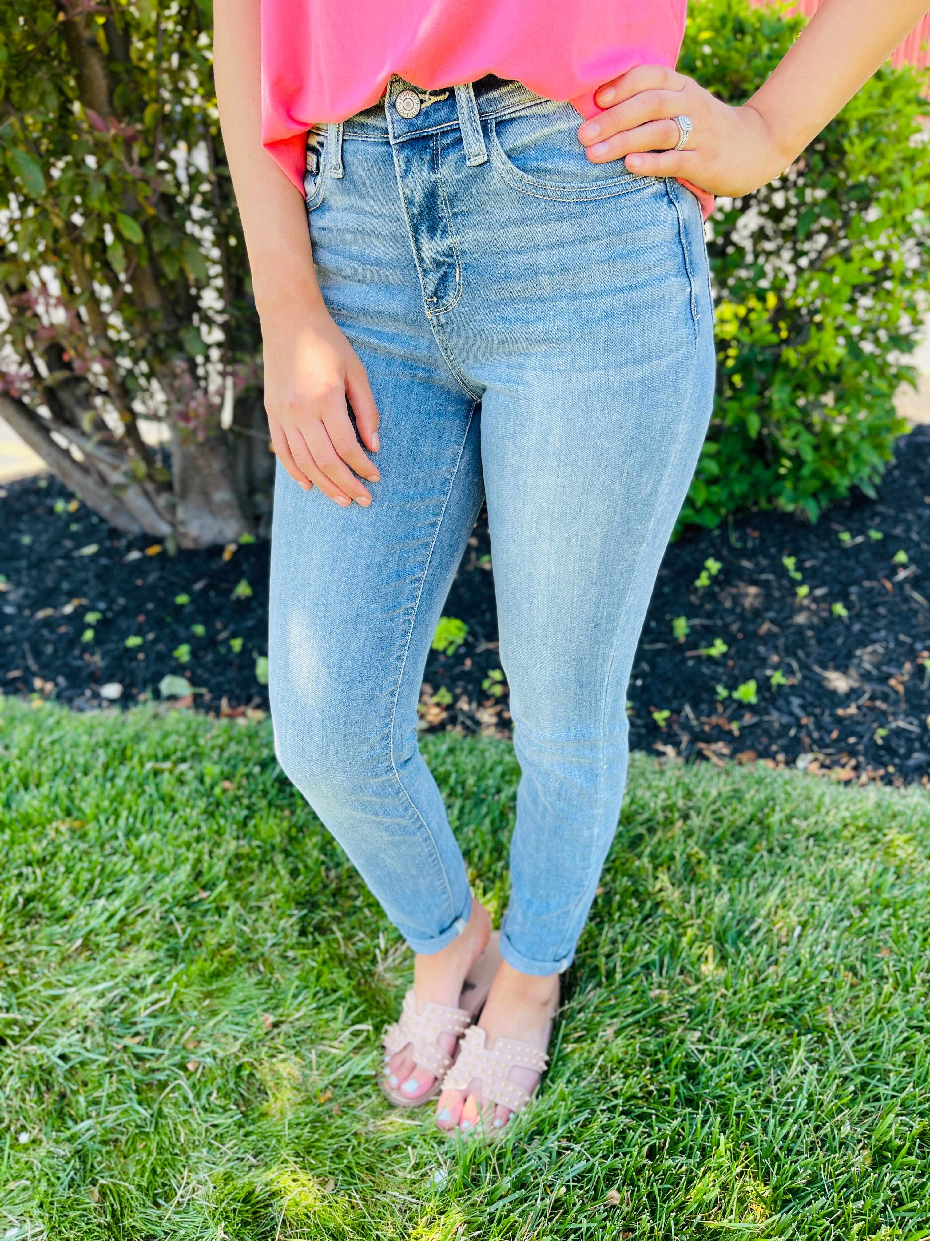 PLUS/REG Lay on Back and Relax Relaxed Fit Nondistressed Jeans