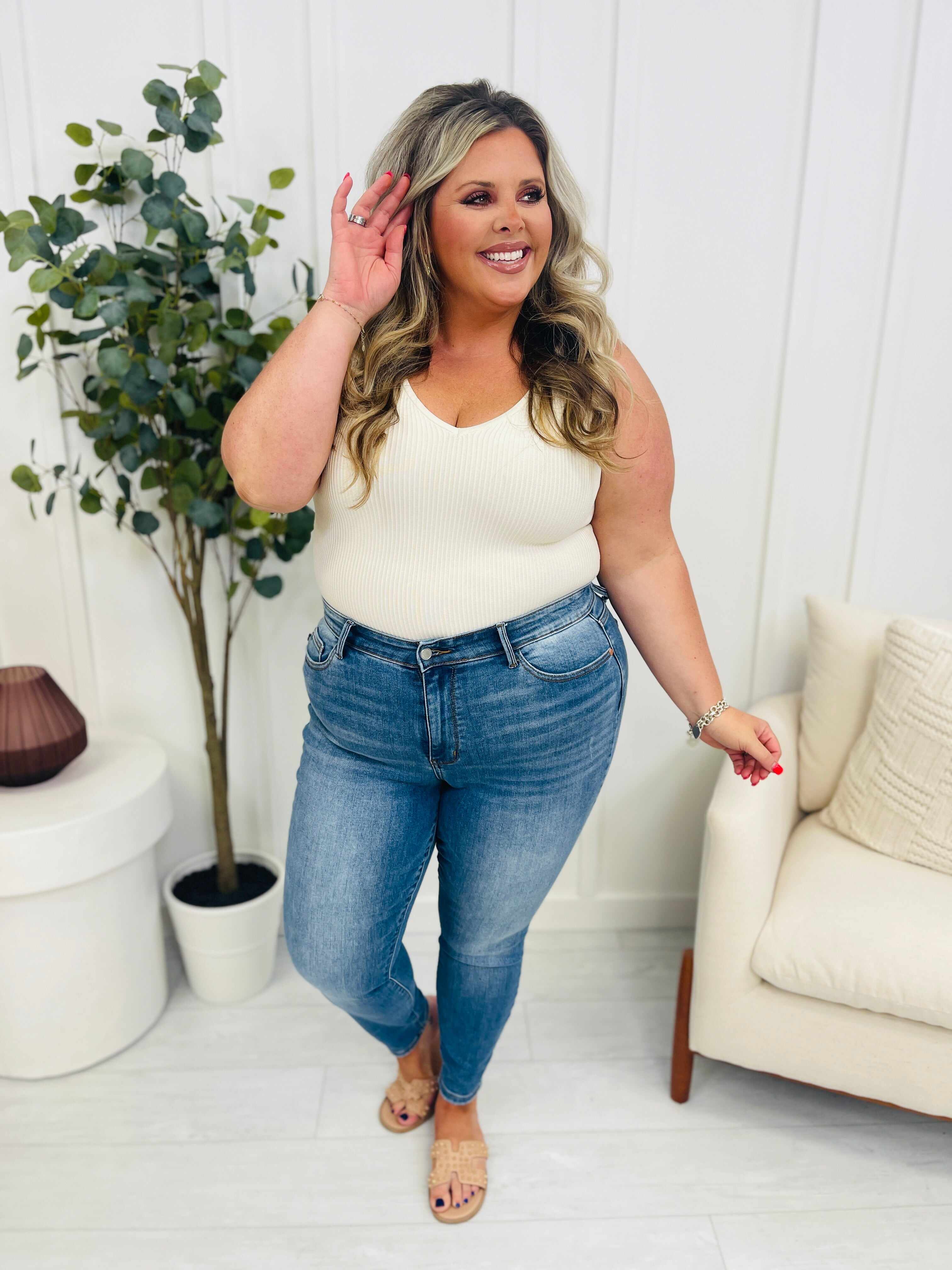 REG/CURVY Modern Love Skinny Jeans