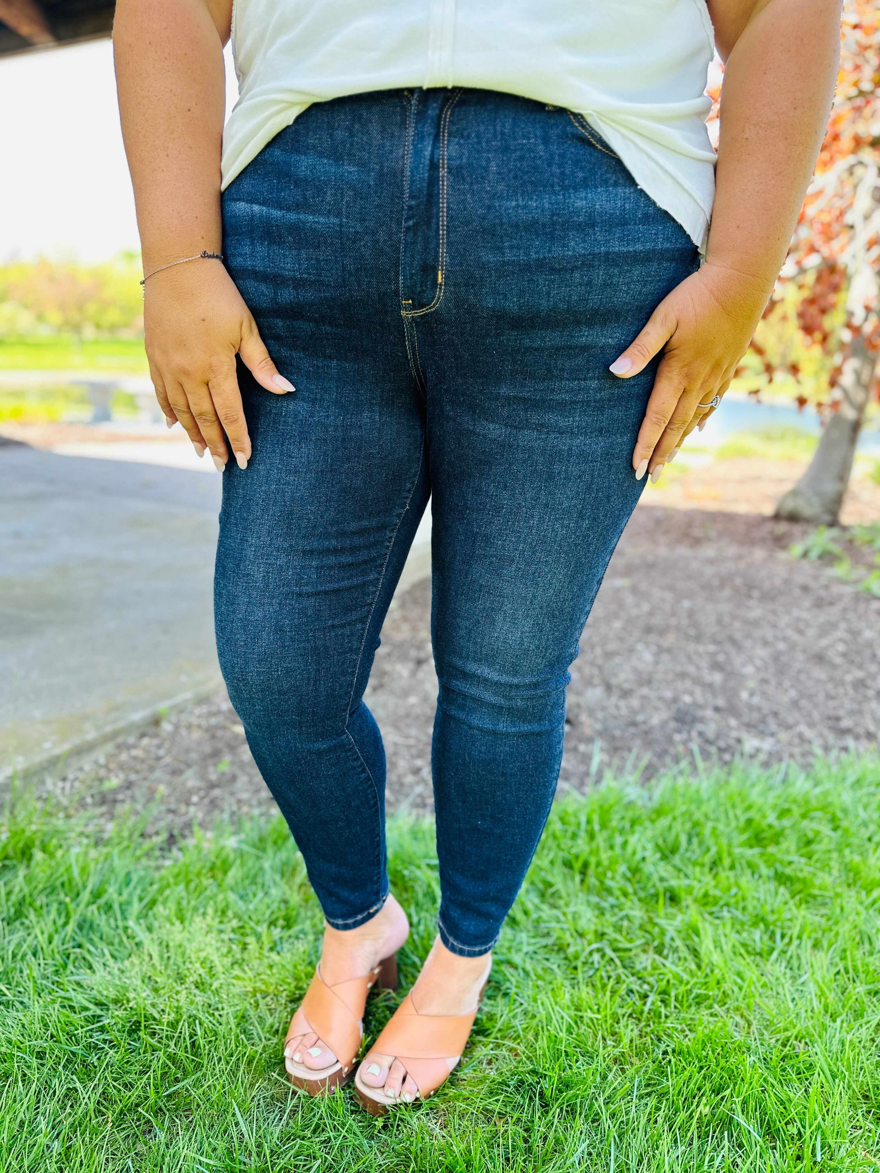 Restock! BEST SELLER! PLUS/REG The Holy Grail of Nondistressed Skinny Jeans