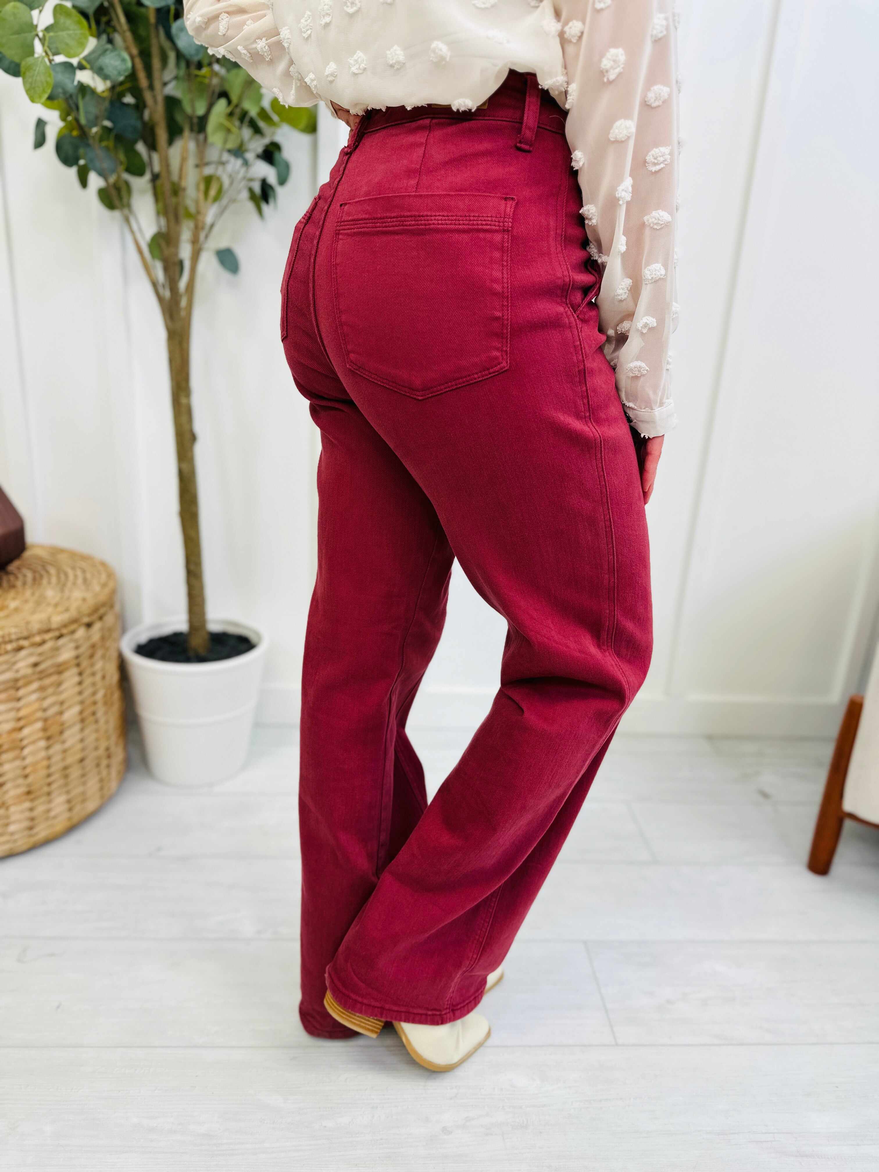 REG/CURVY Red, Red Wine Straight Burgundy Jeans